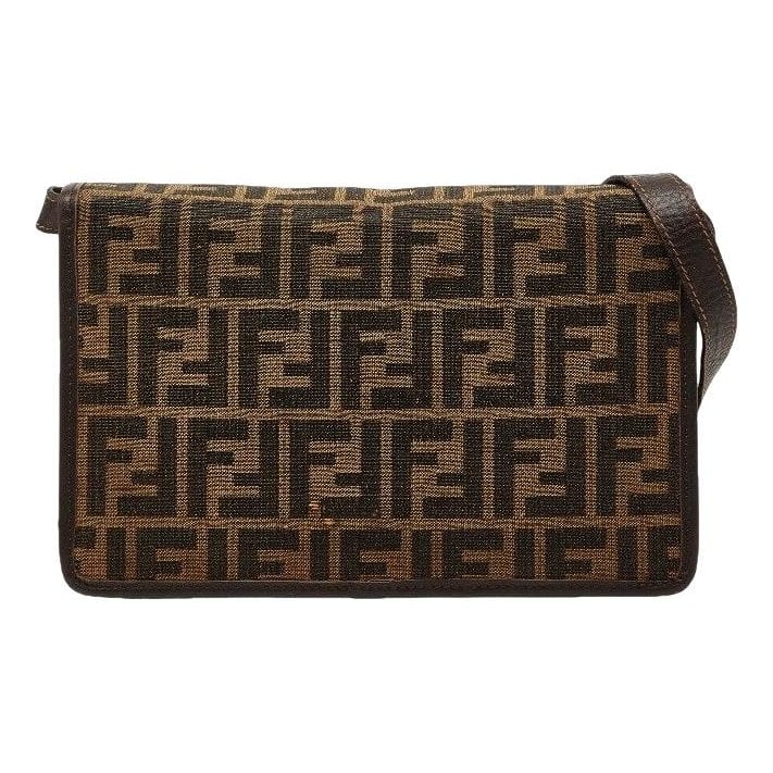 Pocket leather handbag