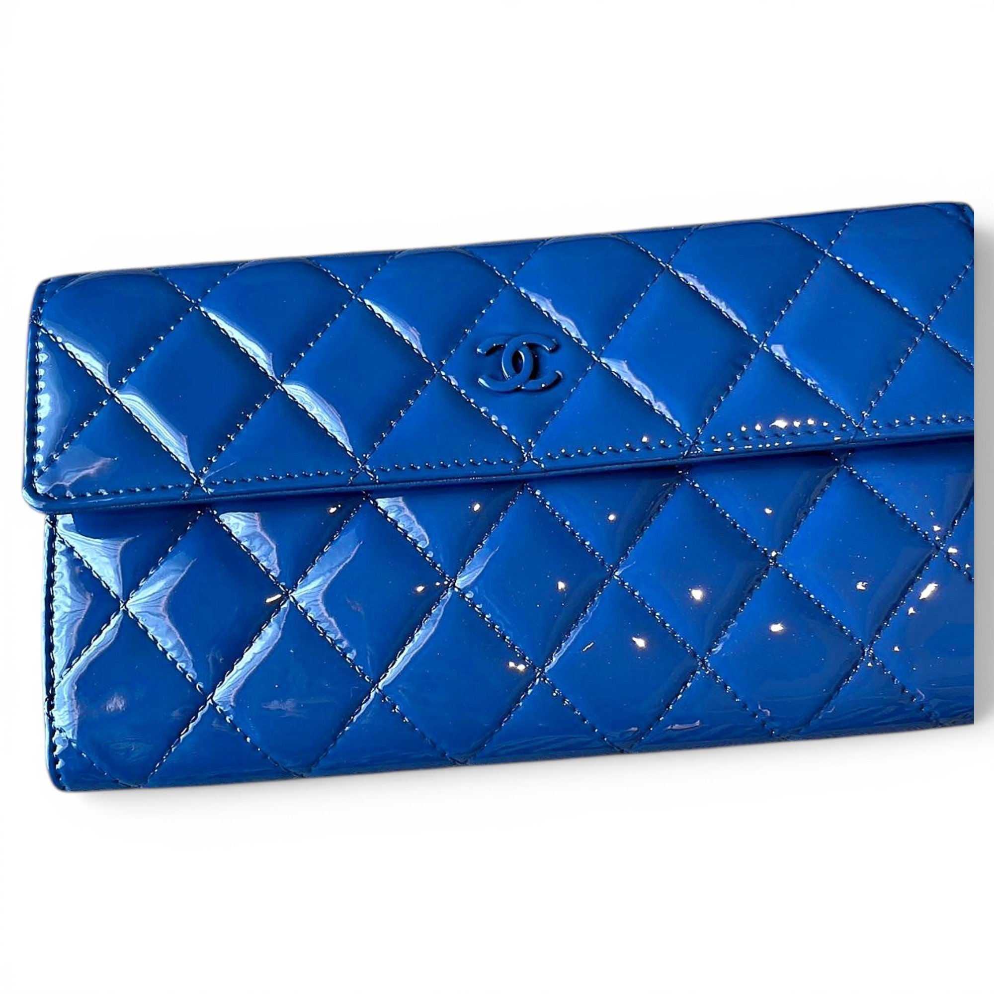 Patent leather clutch bag