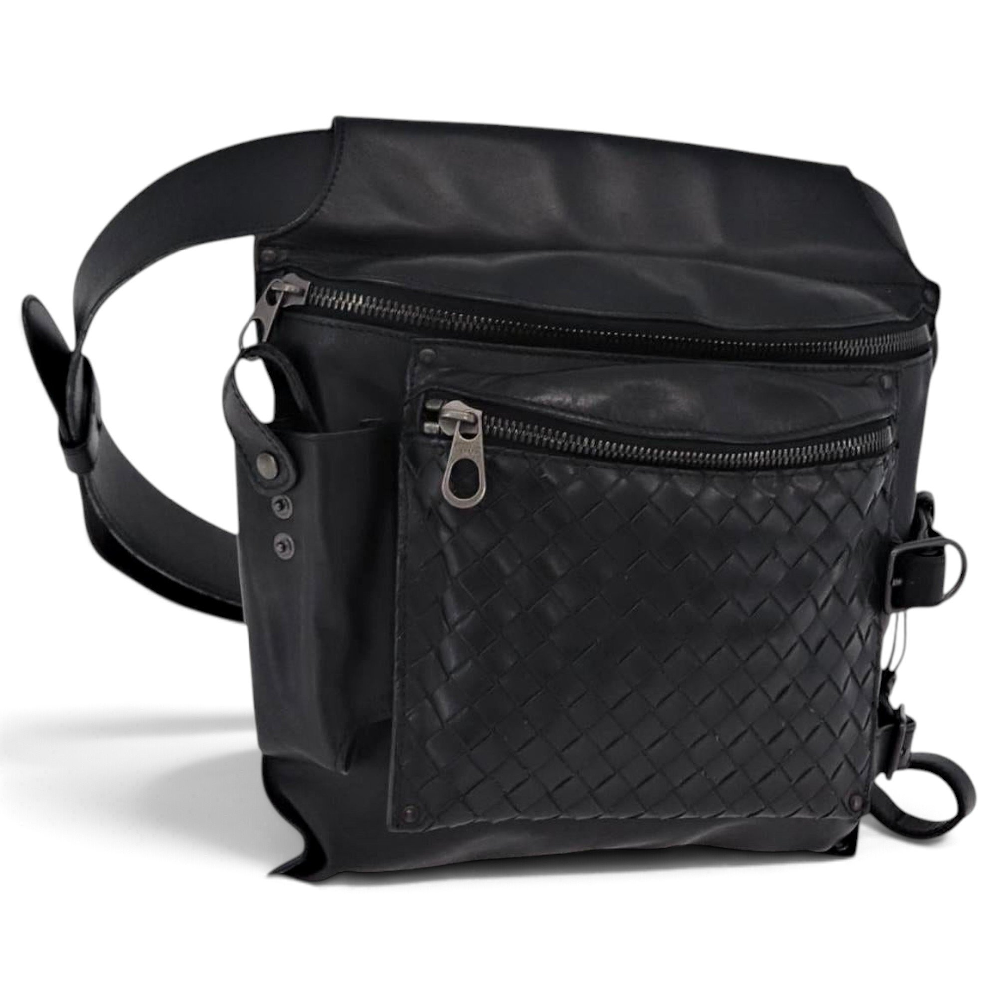 Veneta leather handbag