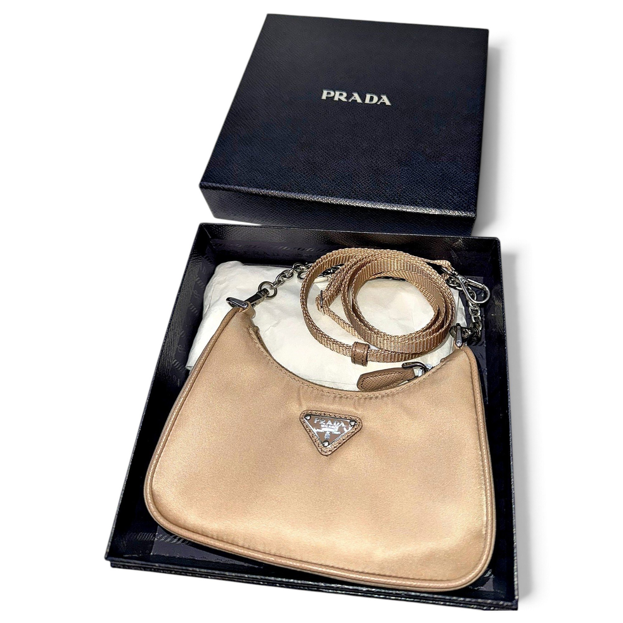 Re-edition leather handbag