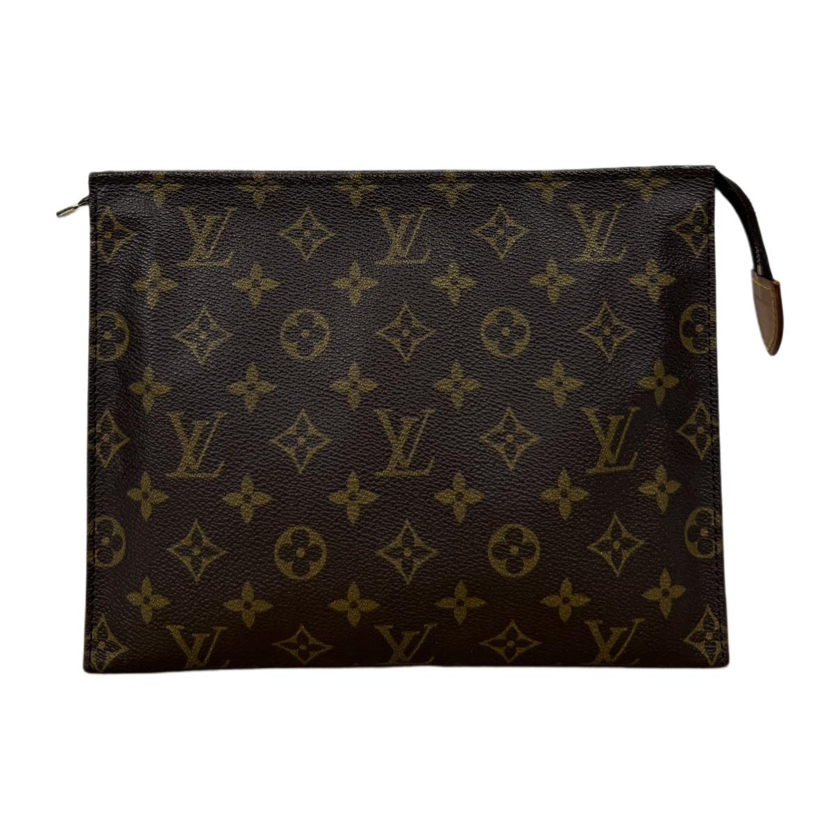 Leather clutch bag