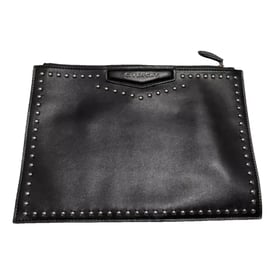 Givenchy Antigona leather clutch bag