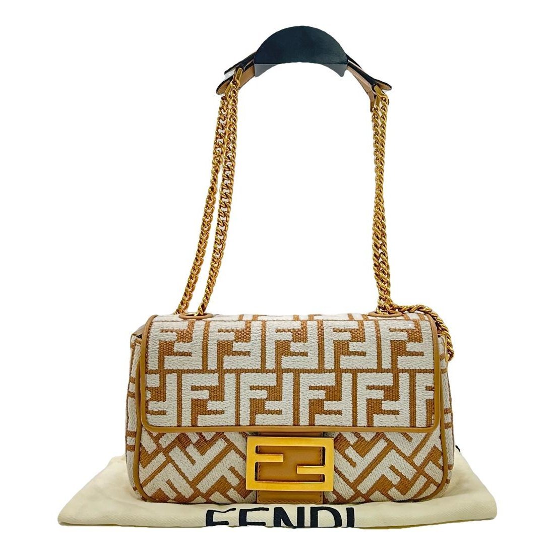 Baguette cloth handbag