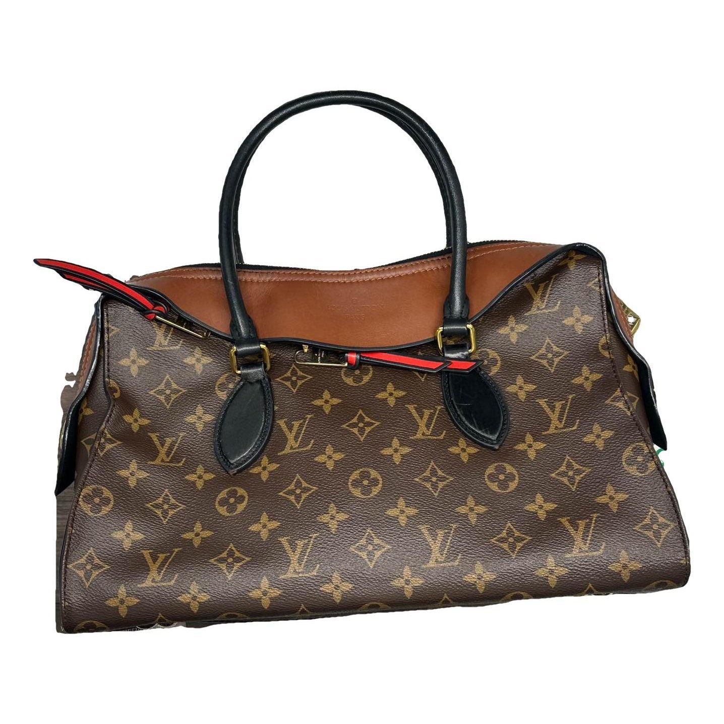 Patent leather handbag