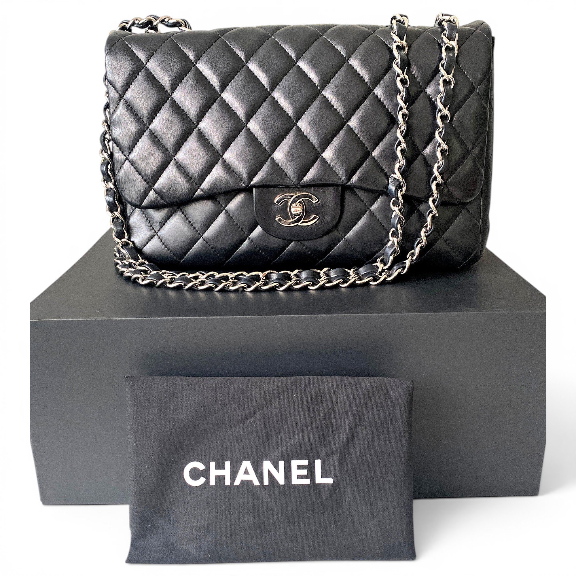 Timeless/Classique leather handbag