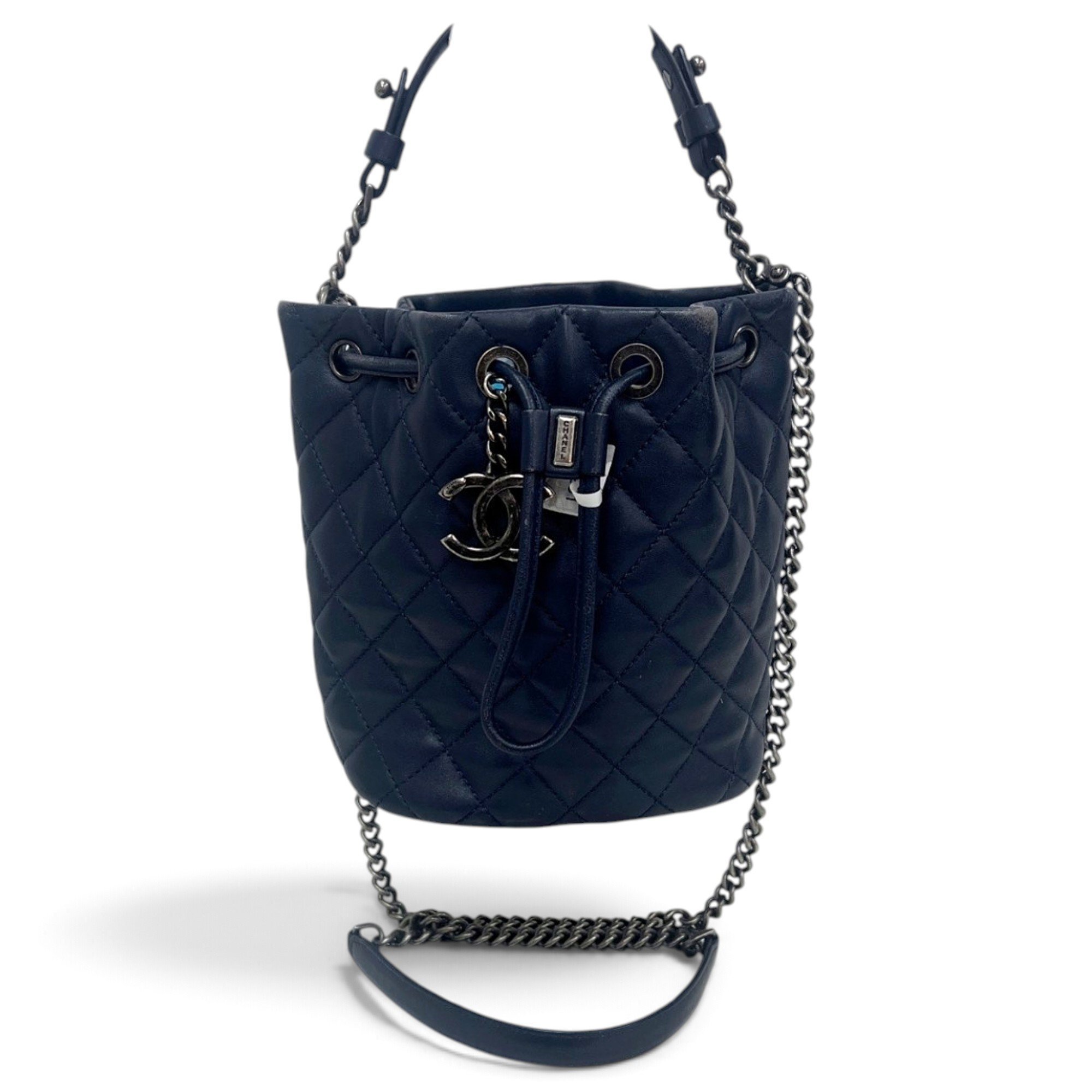 Gabrielle Bucket leather bag