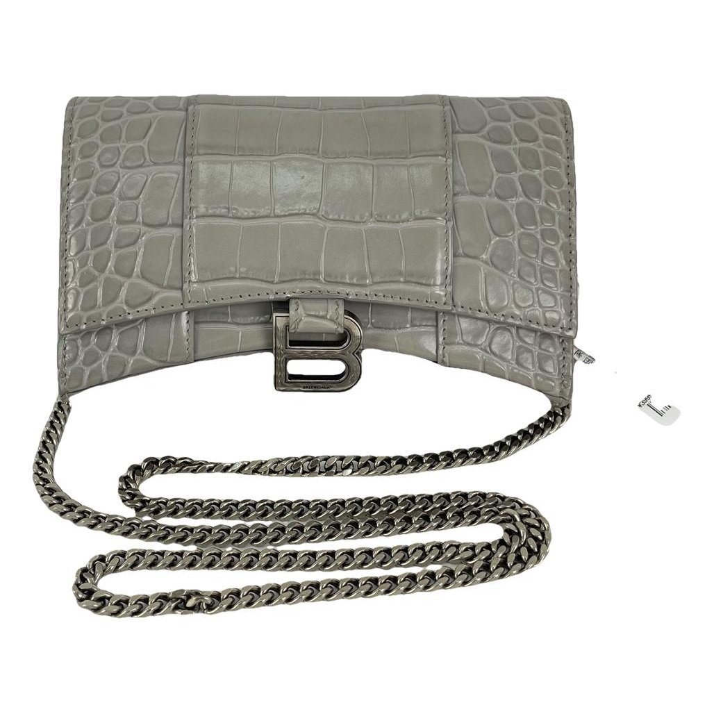 Crush leather handbag