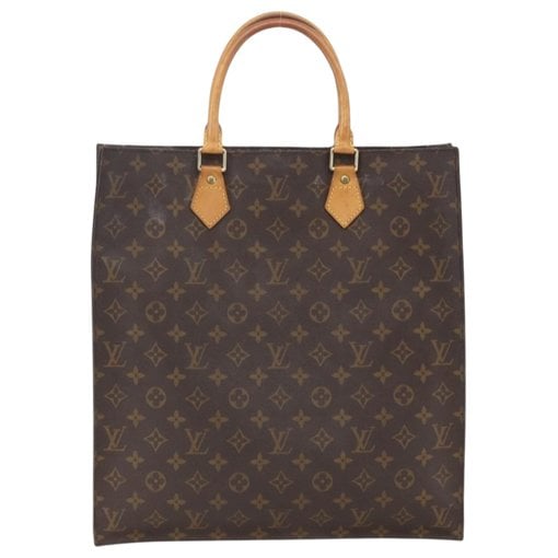 Plat leather handbag