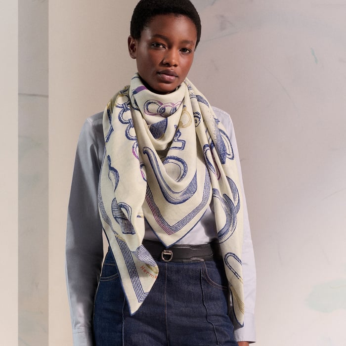 Inventaire Poetique Pour Un Conte Sellier Shawl 140
