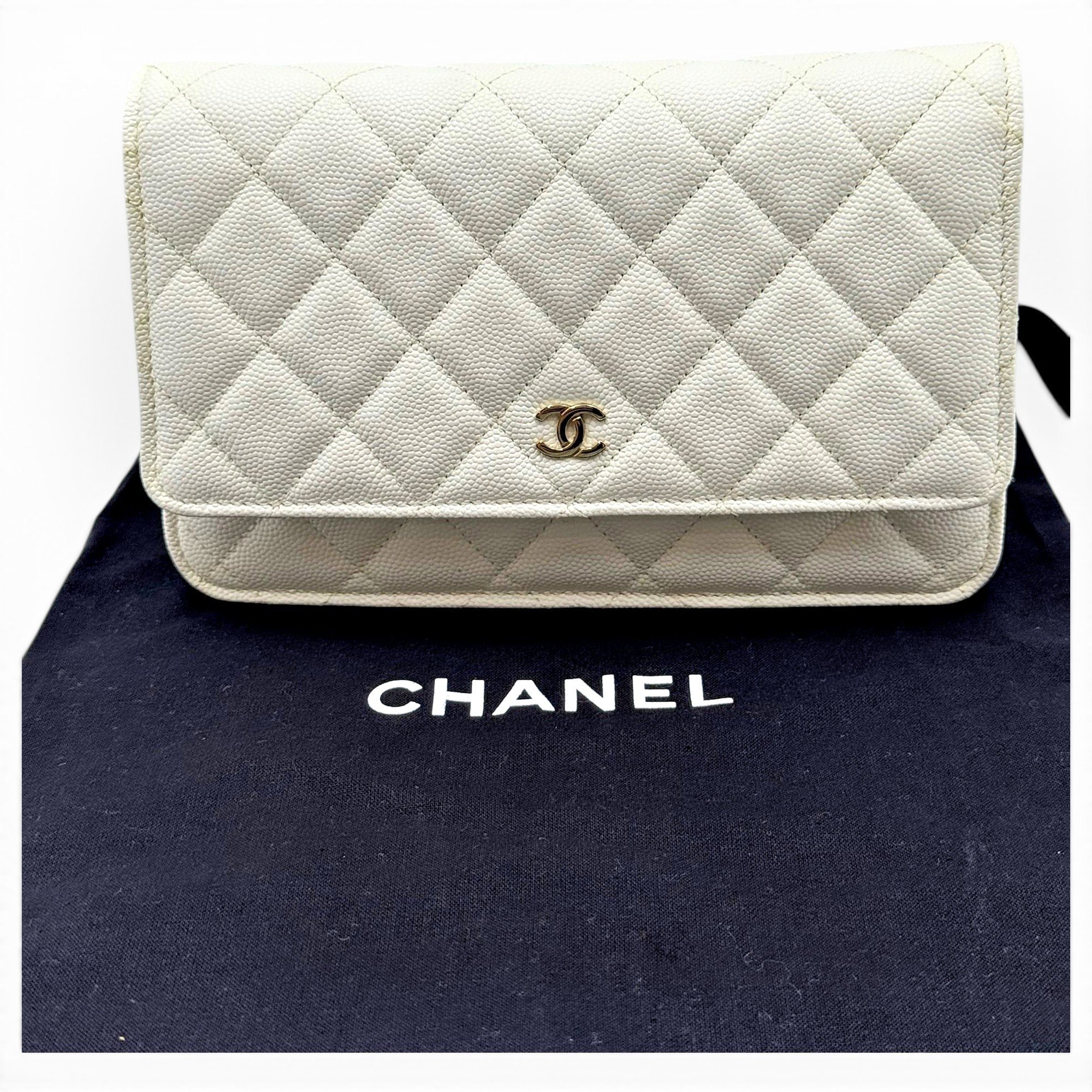 Wallet On Chain Timeless/Classique leather crossbody bag