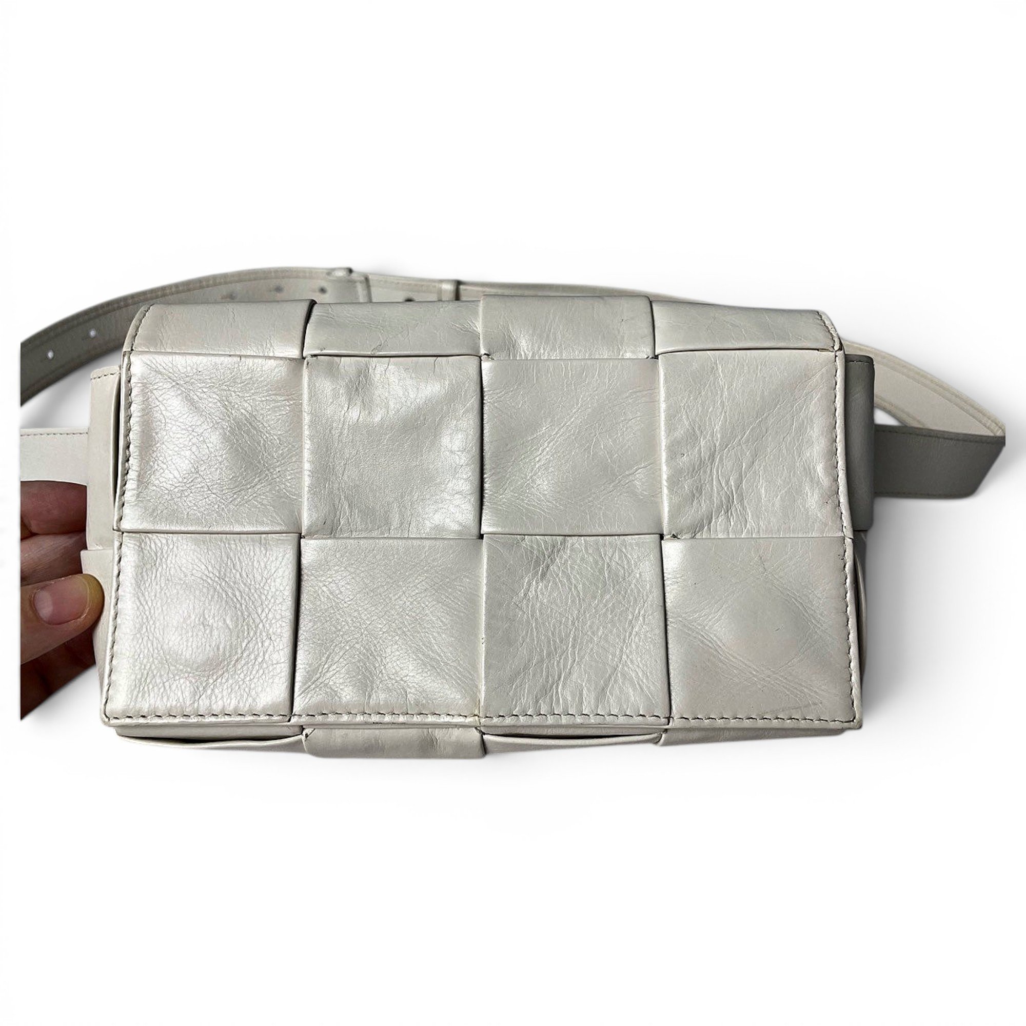 Cassette leather handbag