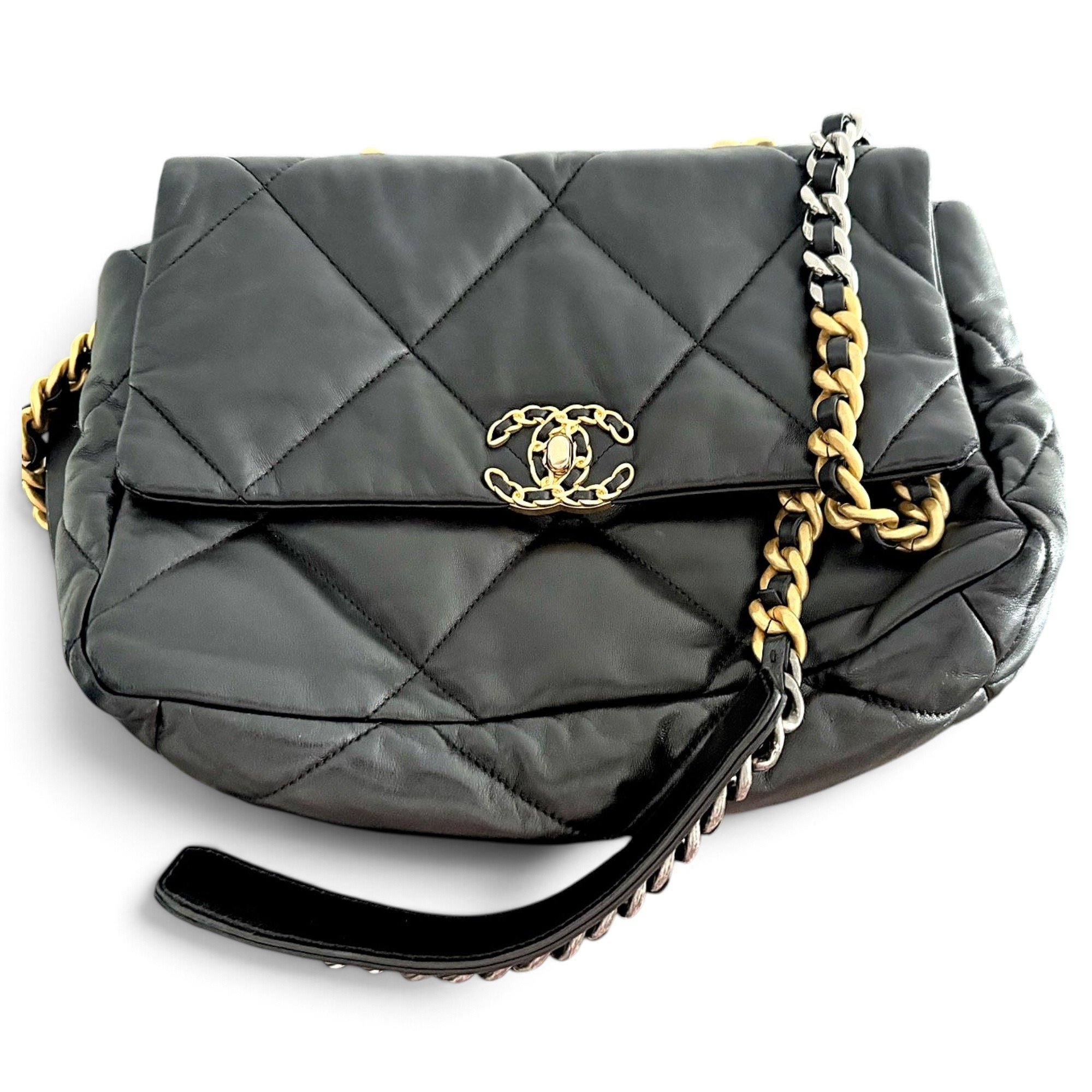 Chanel 19 leather handbag