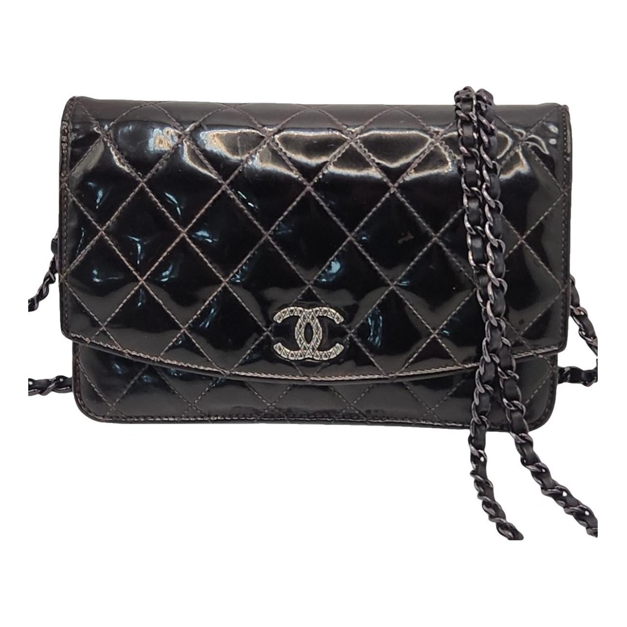 Trendy CC Wallet on Chain patent leather crossbody bag