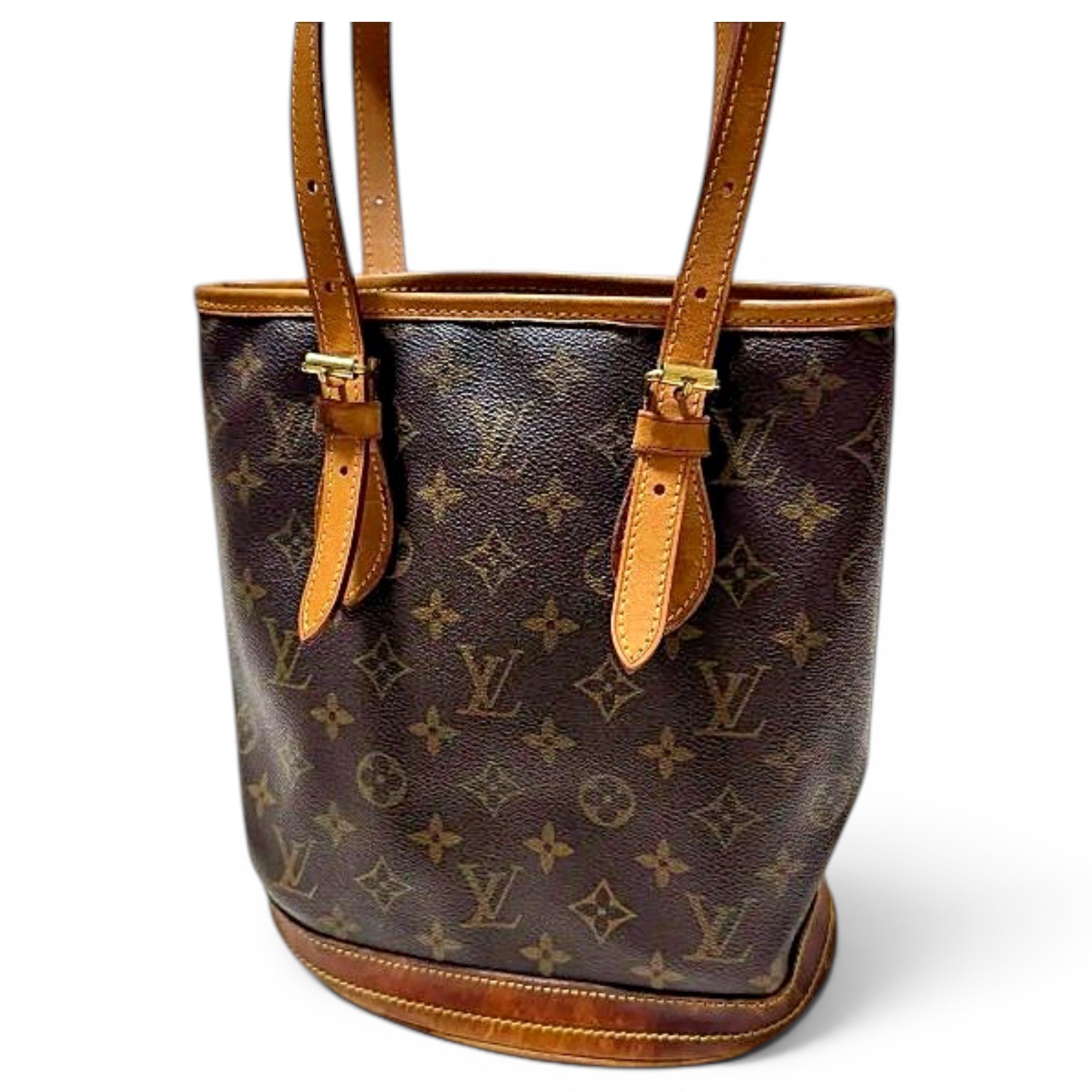 Bucket leather handbag