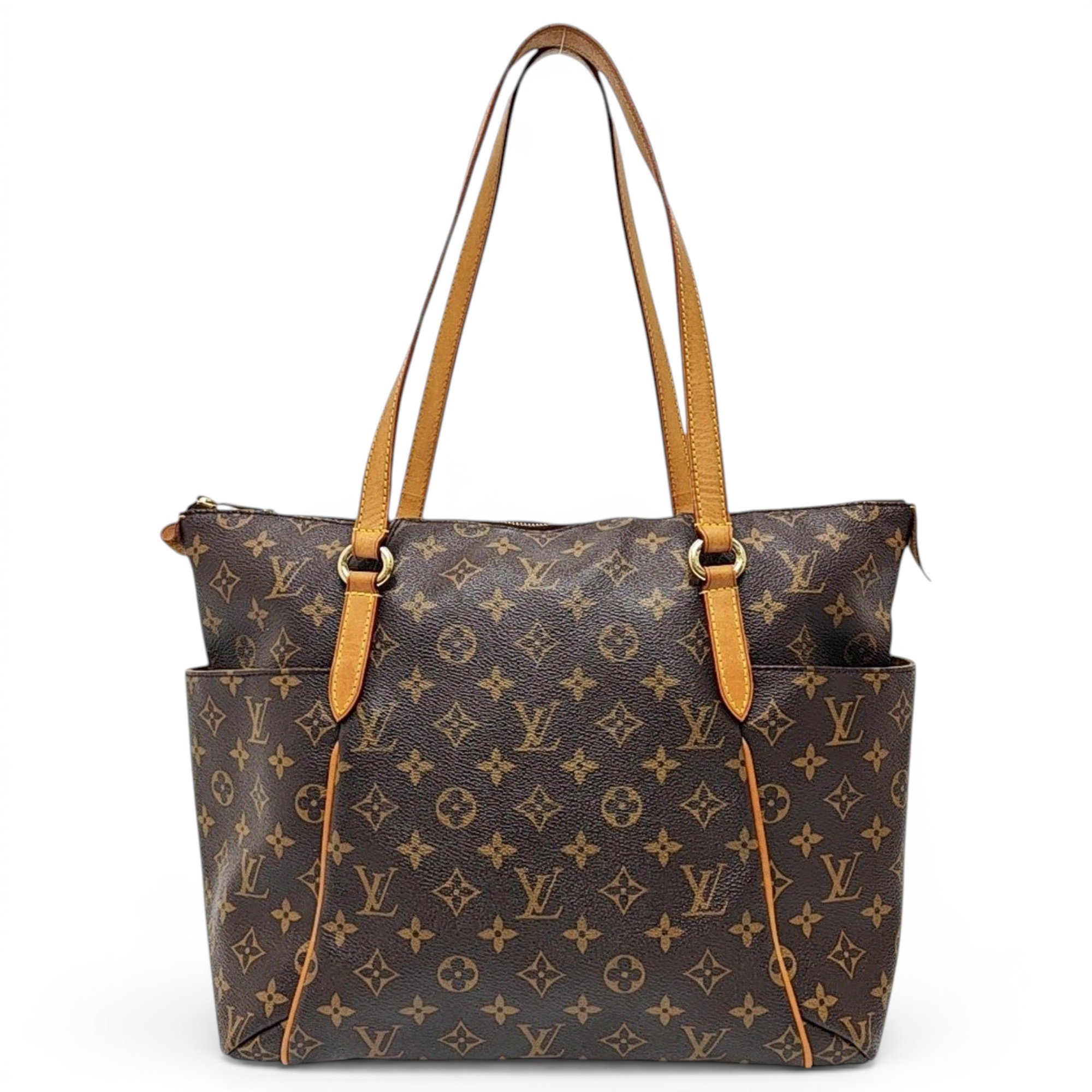 Totally leather handbag