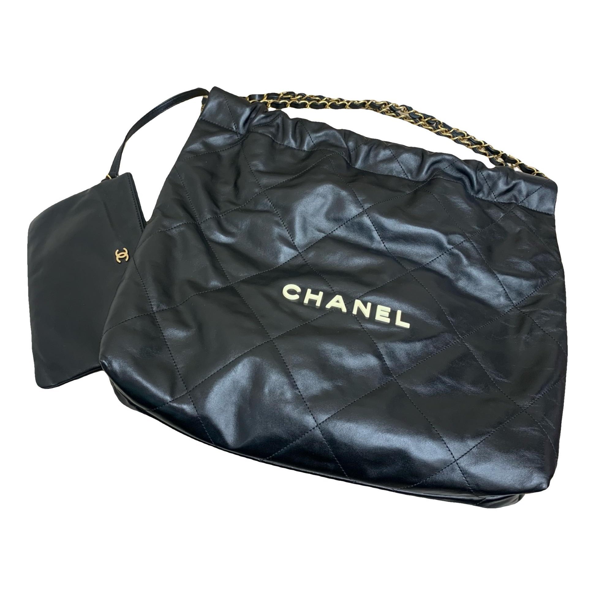 Chanel 22 leather handbag