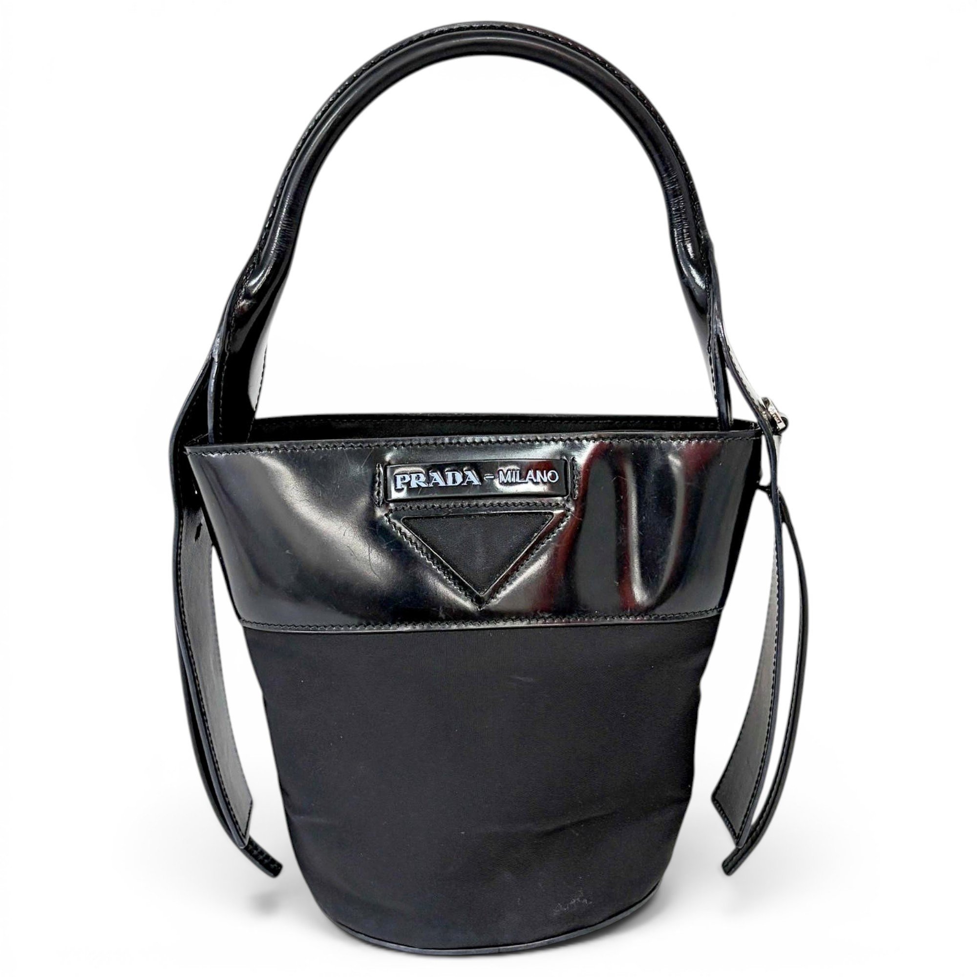 Leather bag