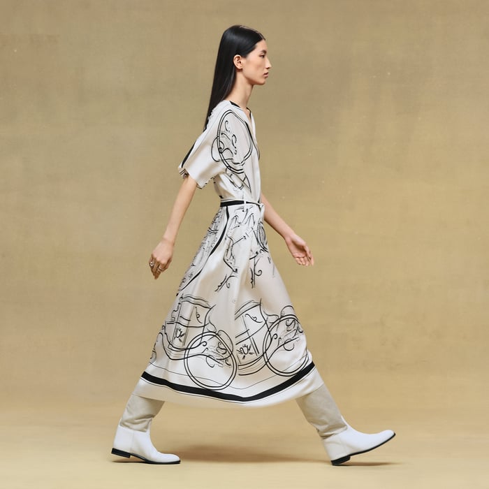 Blanc Nacre "Ex-libris a Main Levee" Caftan