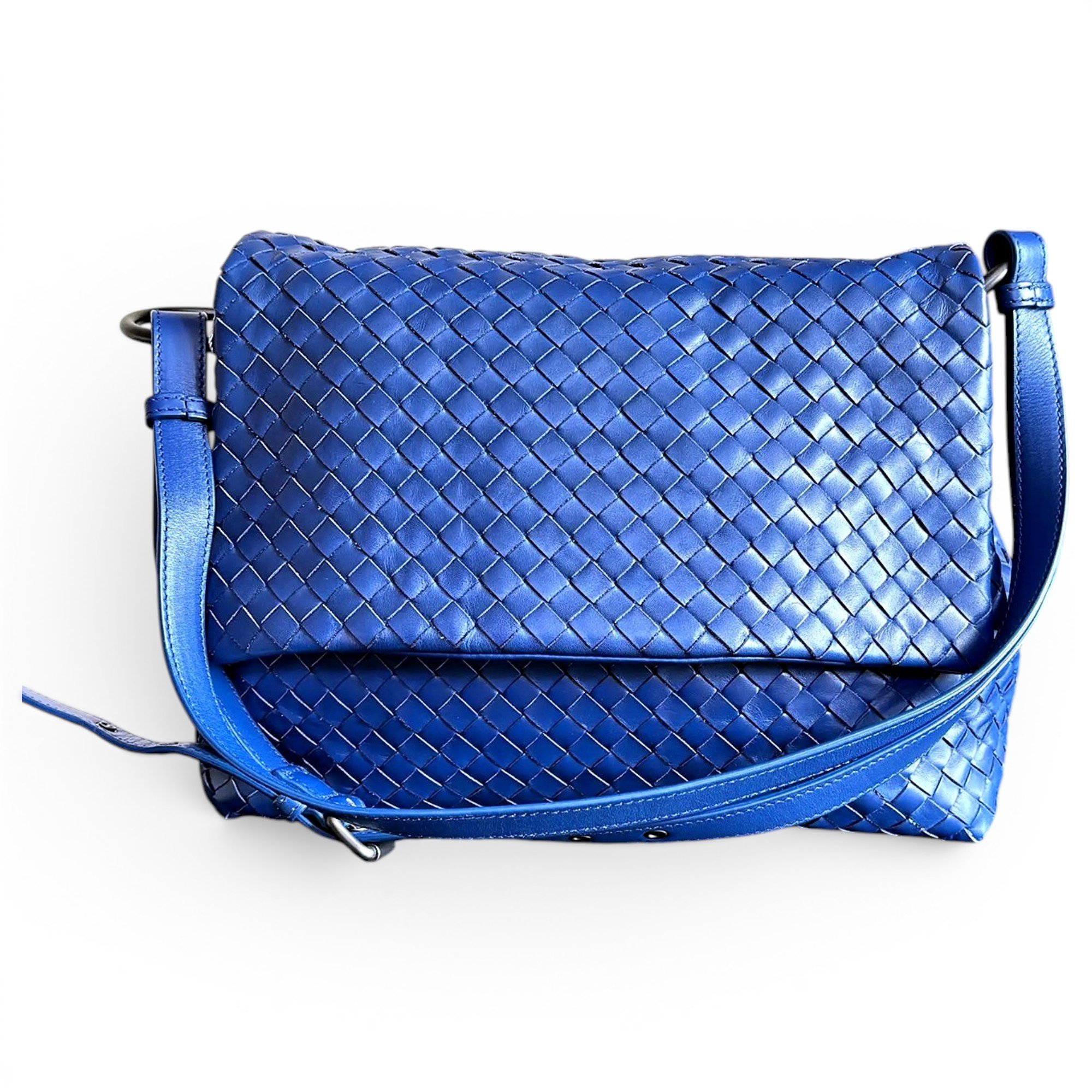 Loop leather crossbody bag