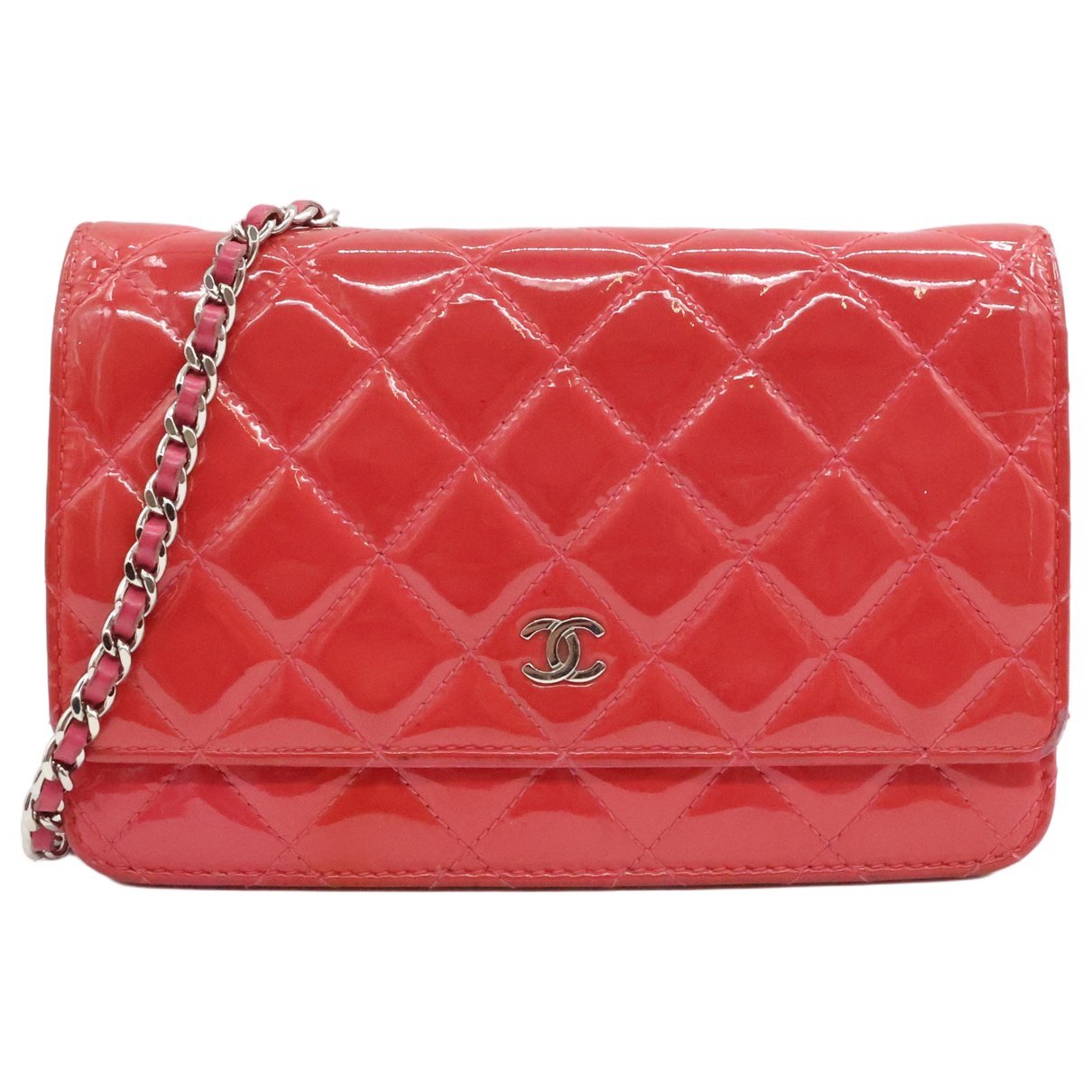 Chanel Timeless/Classique patent leather handbag