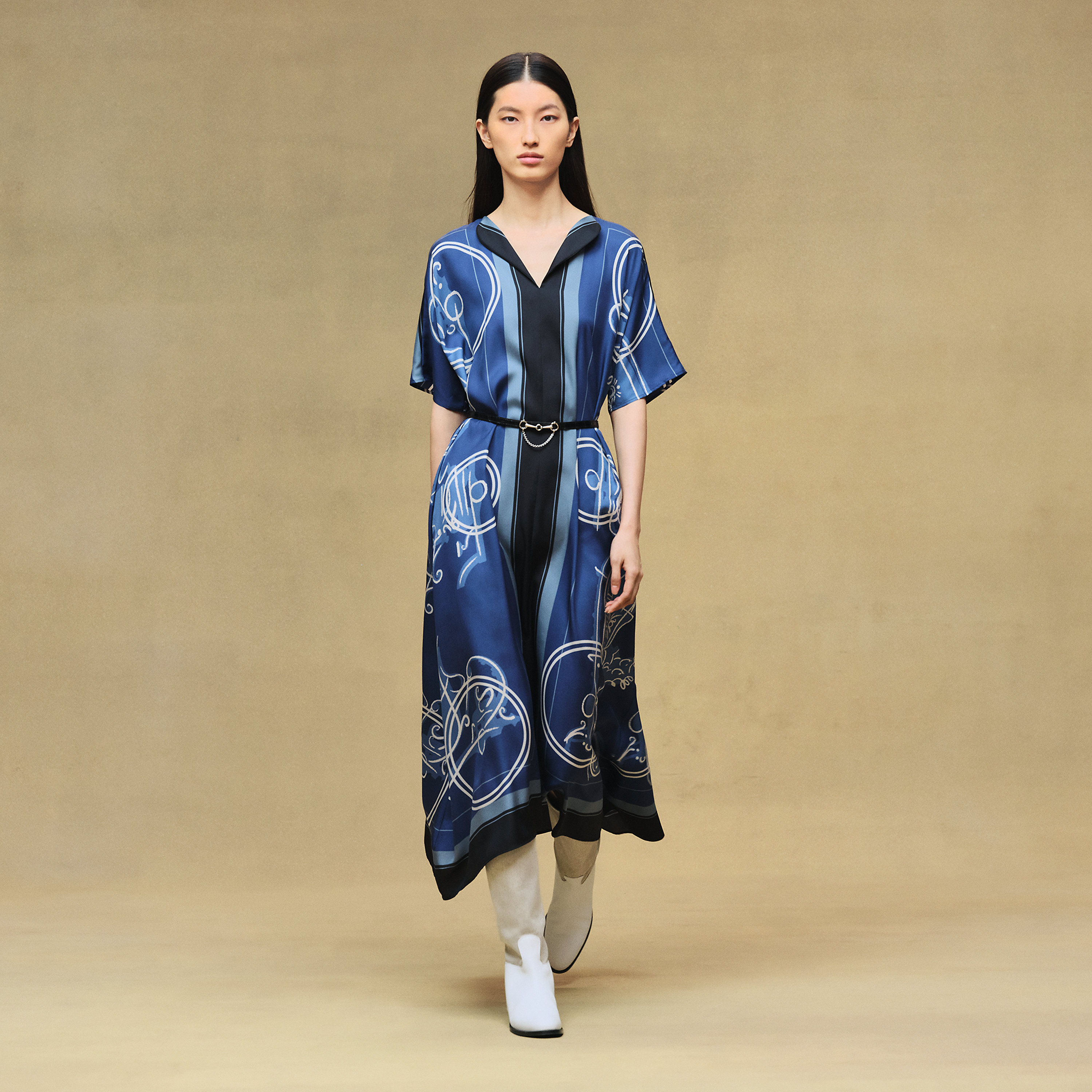 "Ex-Libris a Main Levee" caftan