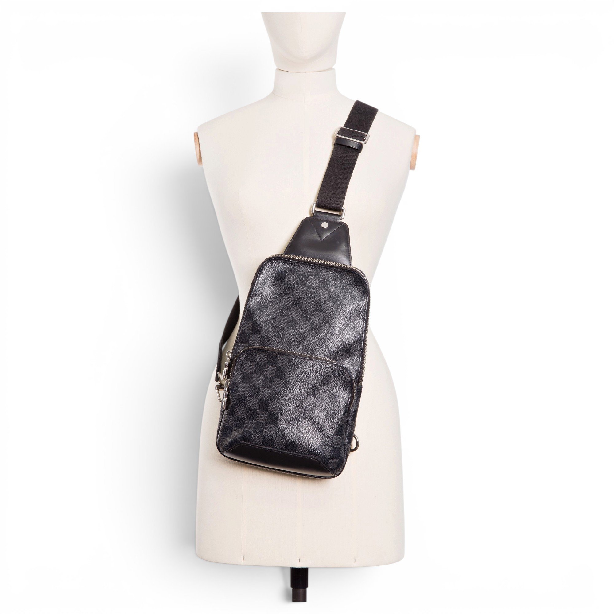 Leather travel bag