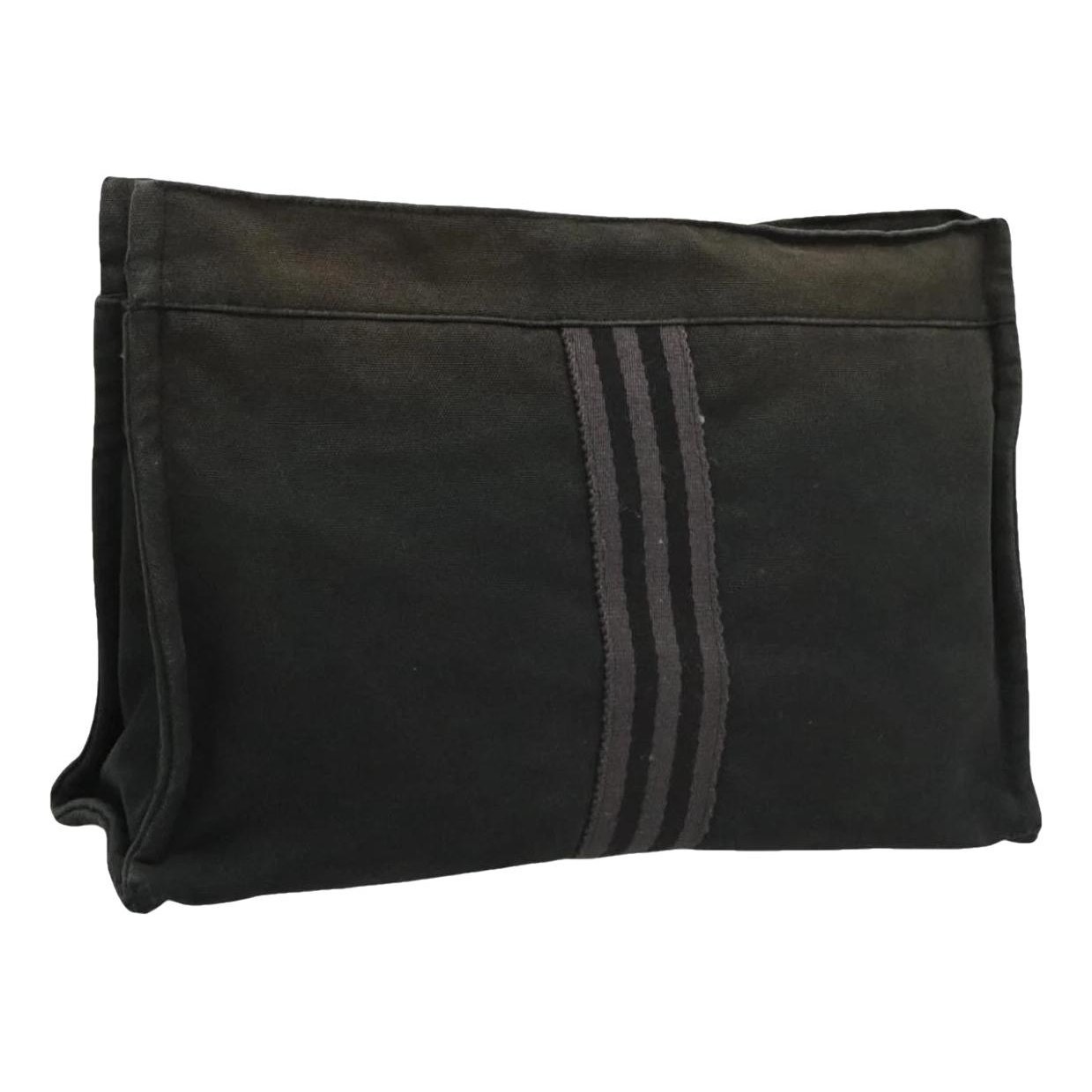 Clutch bag