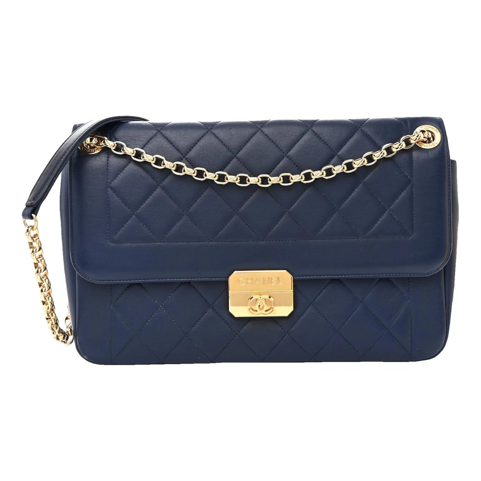 Chic With Me leather crossbody bag