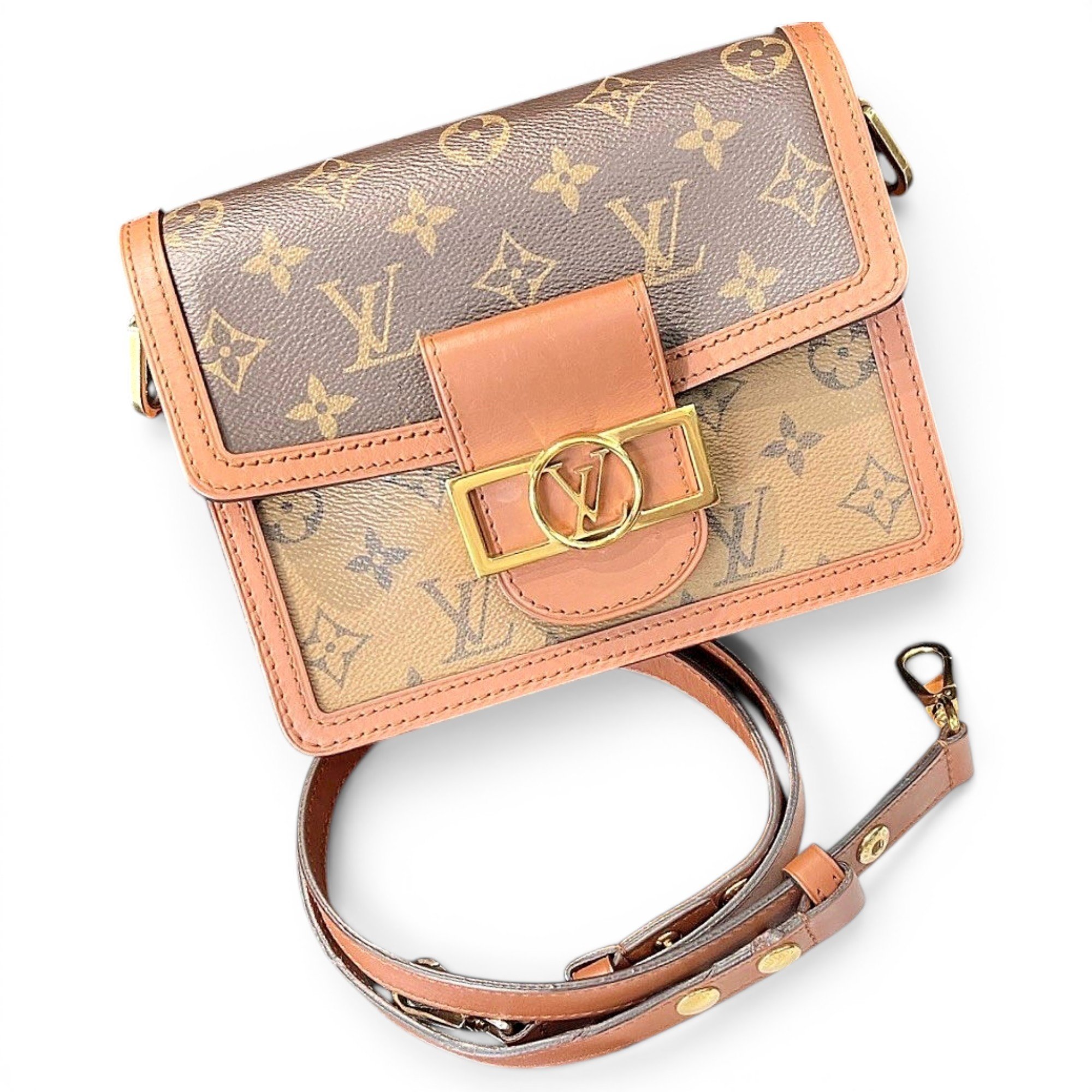 Dauphine leather handbag