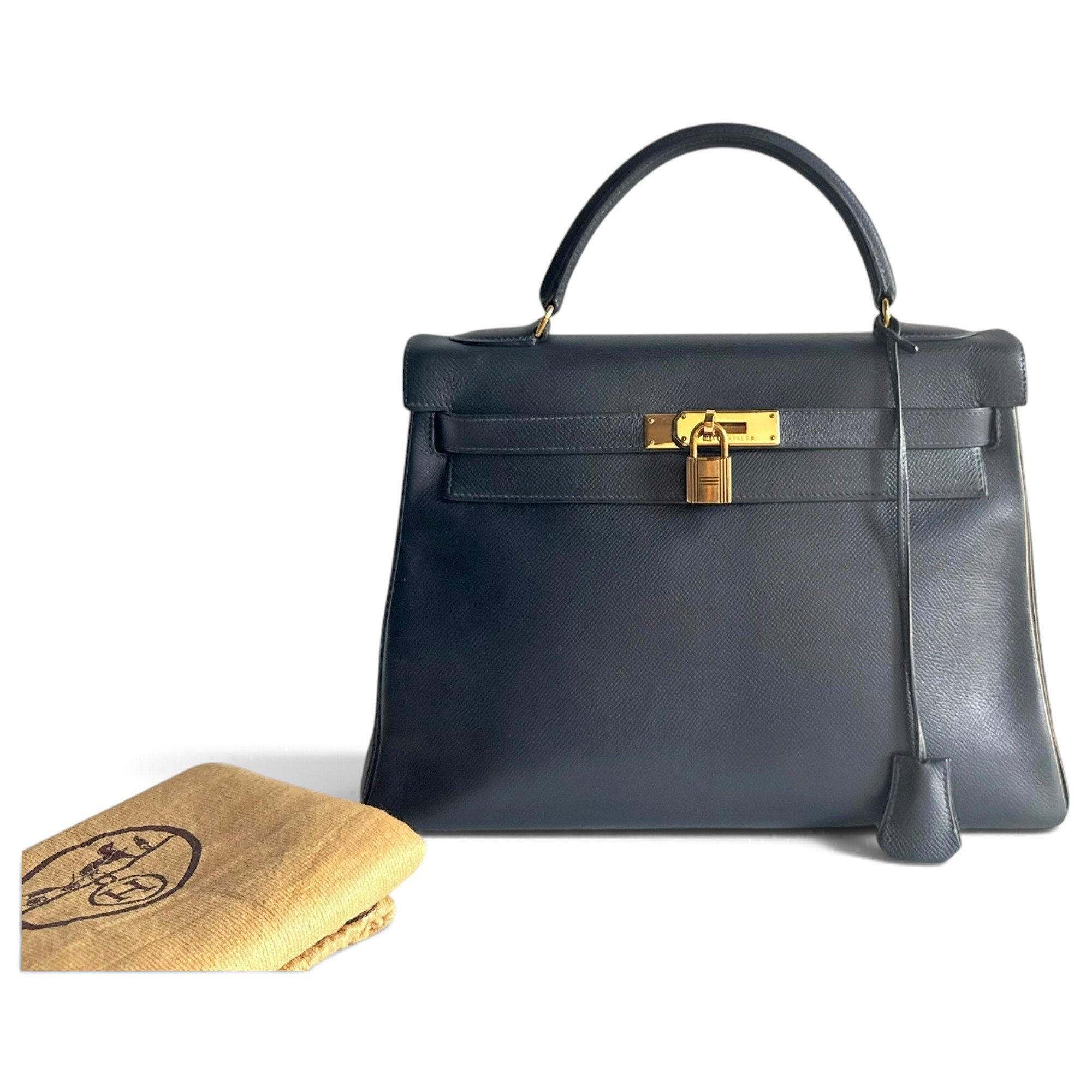 Kelly 32 leather handbag