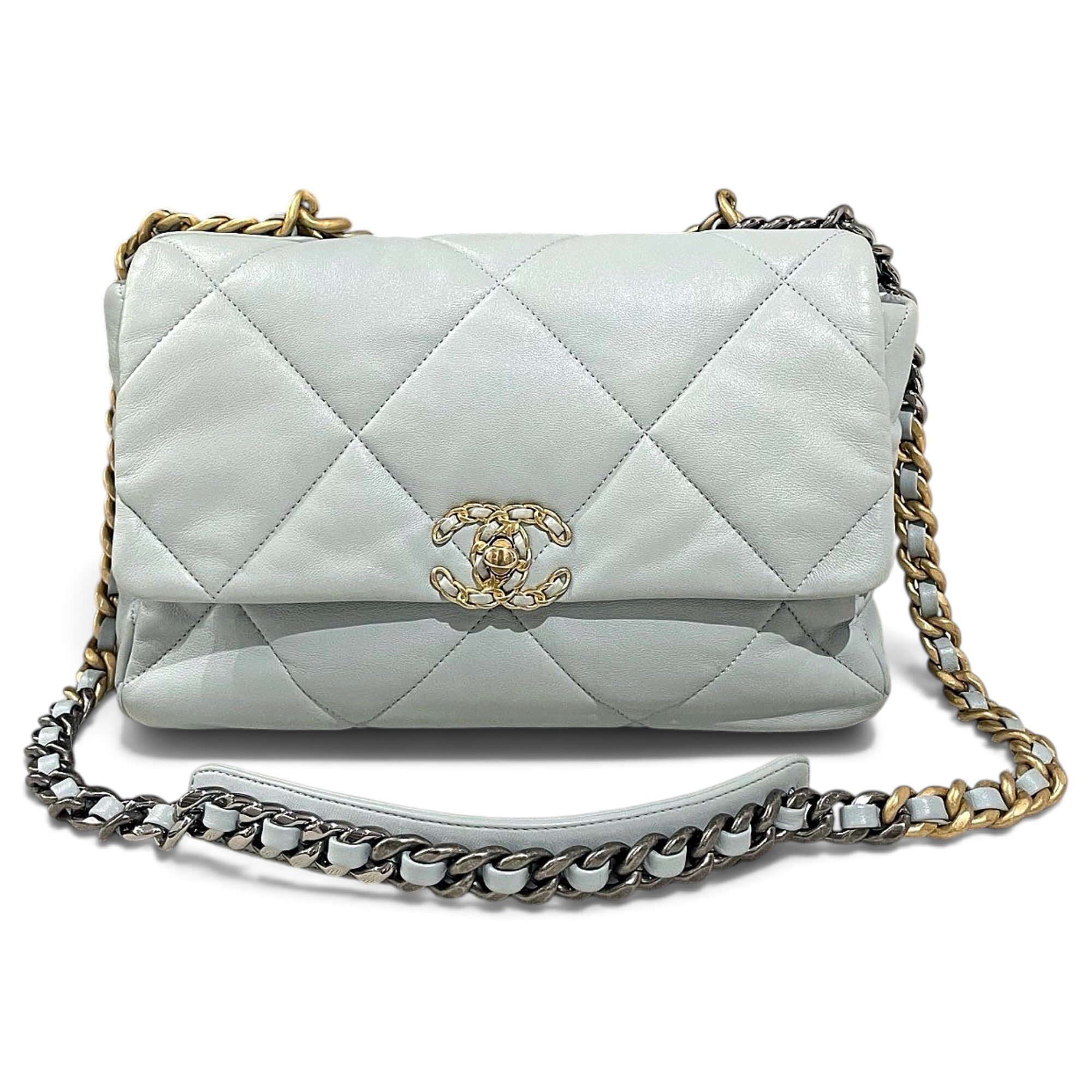 Chanel 19 leather handbag