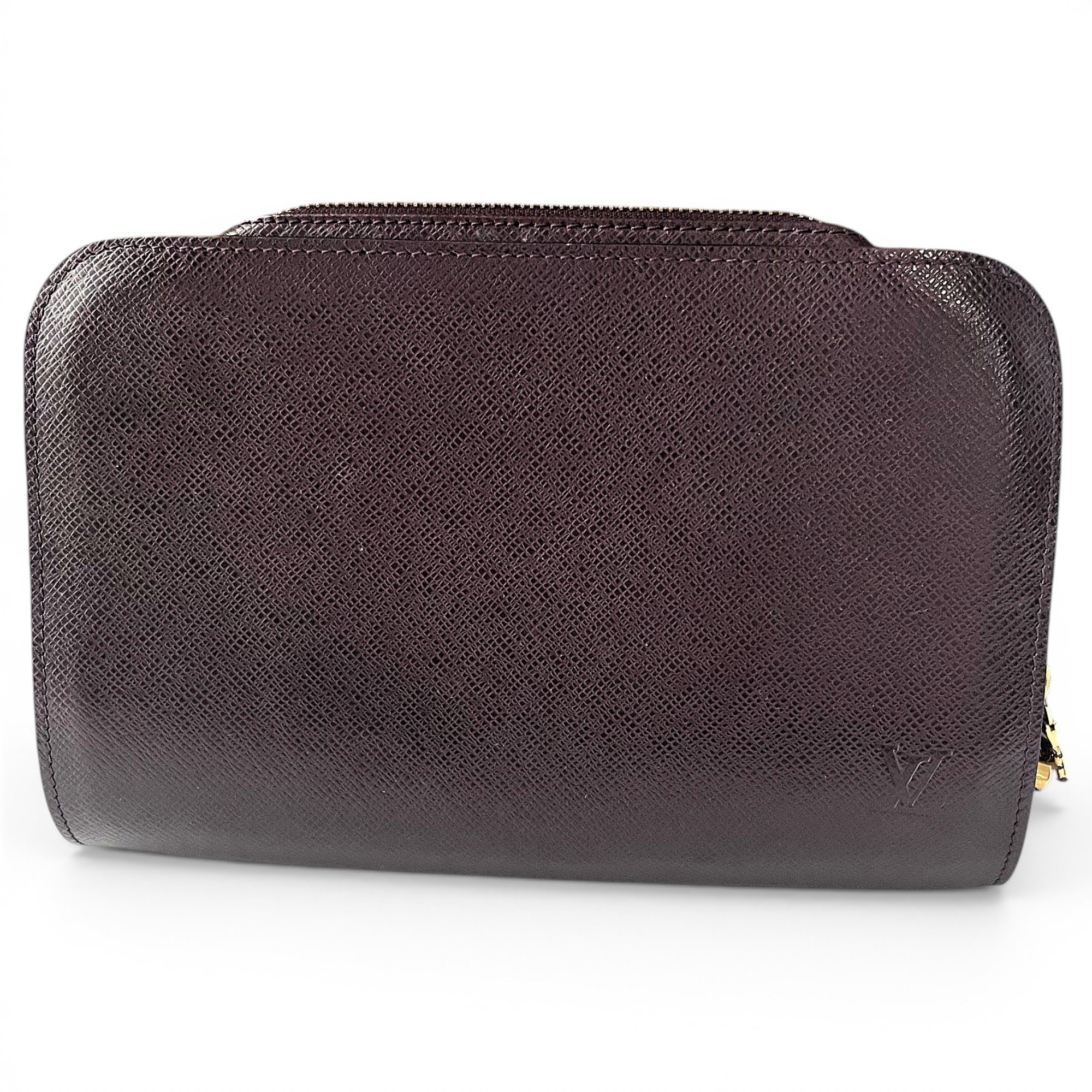 Leather clutch bag