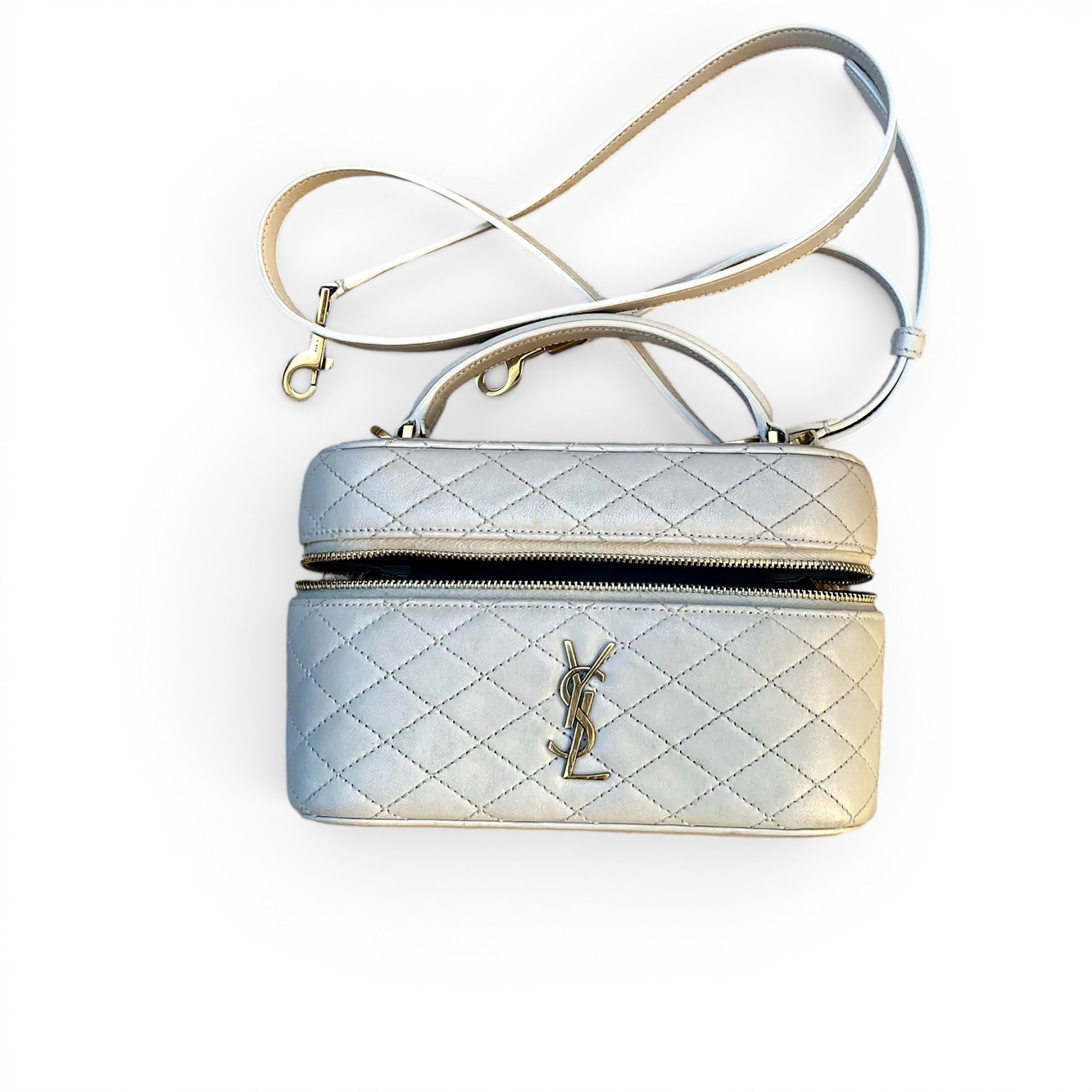 Trendy CC Vanity leather handbag