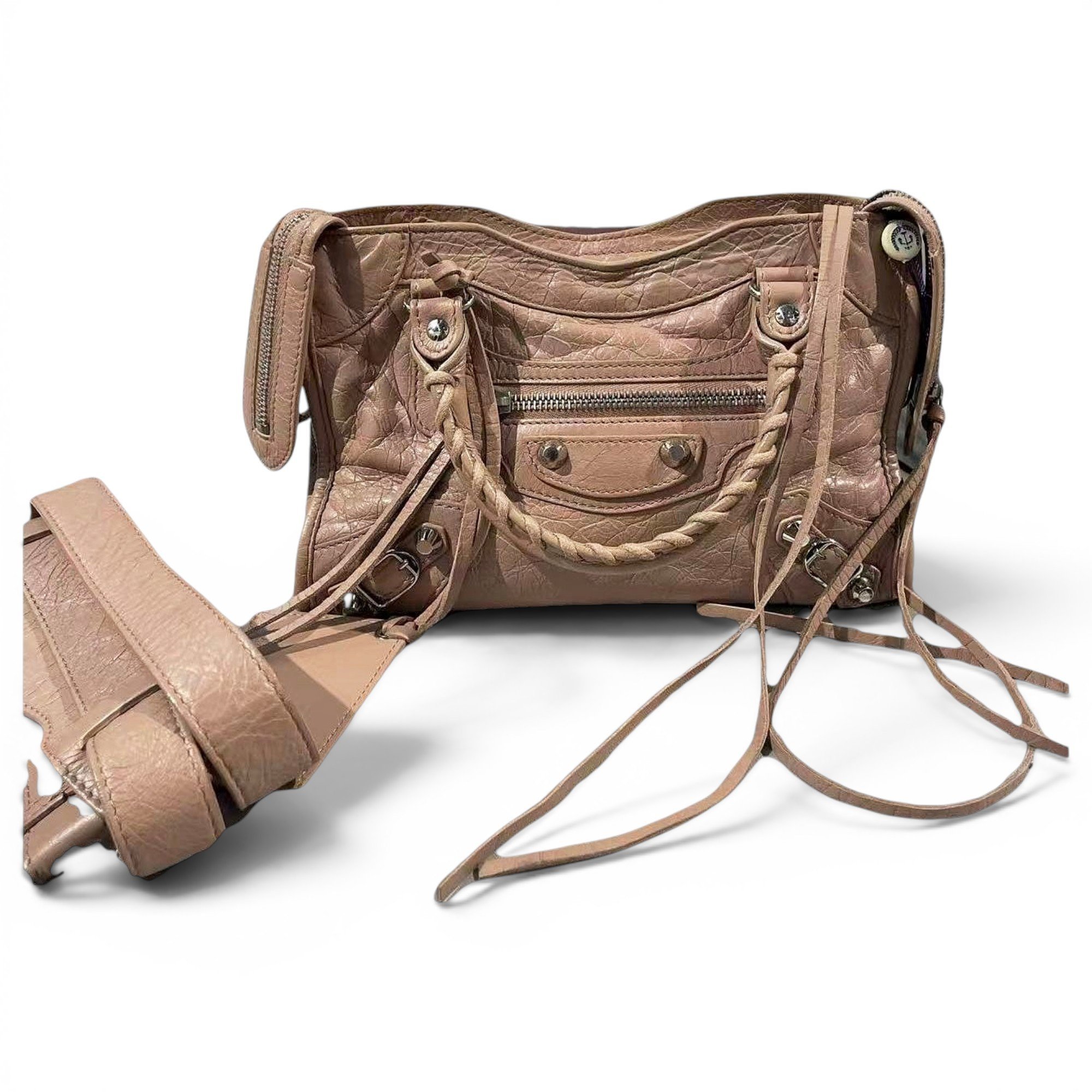 B leather handbag