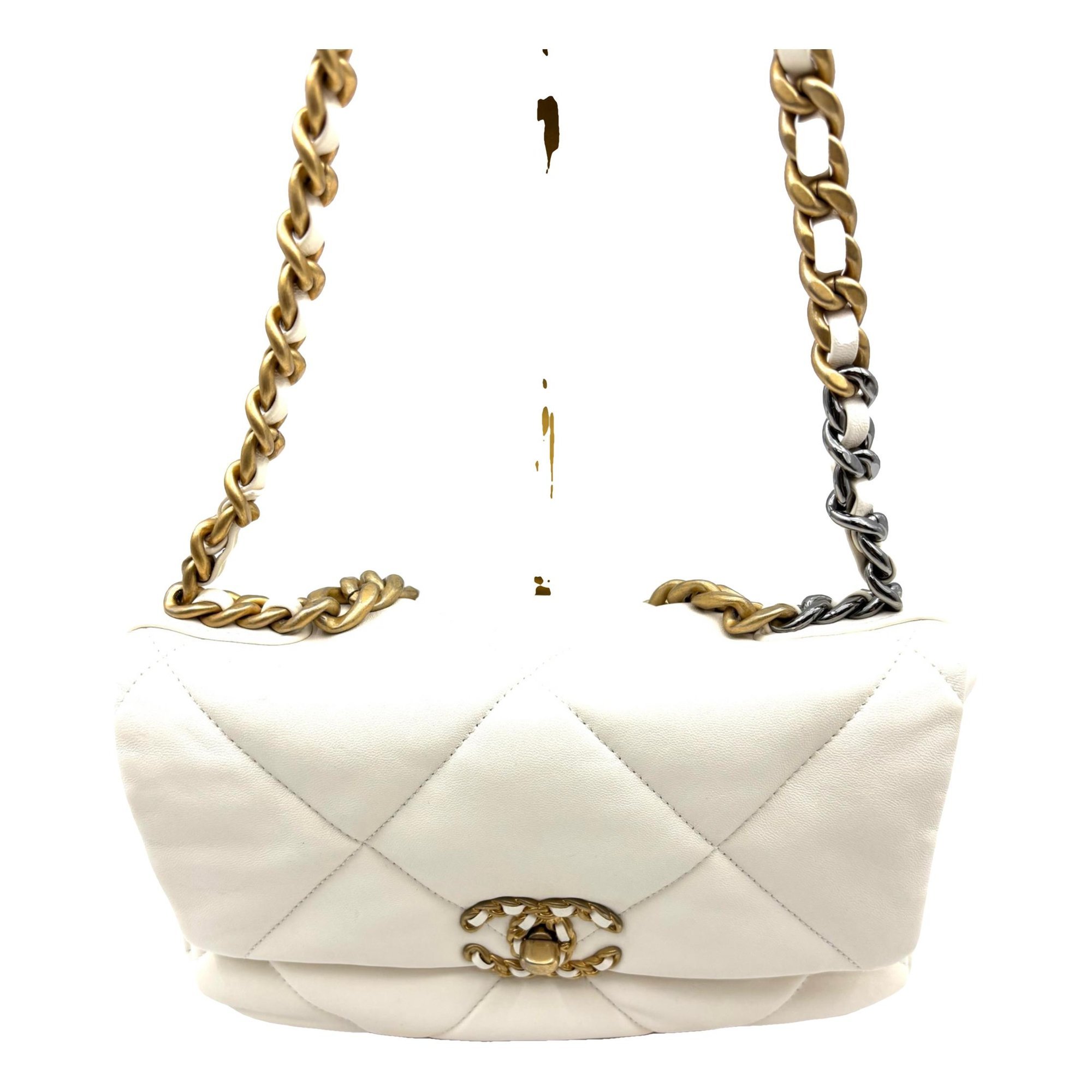 Chanel 19 leather handbag