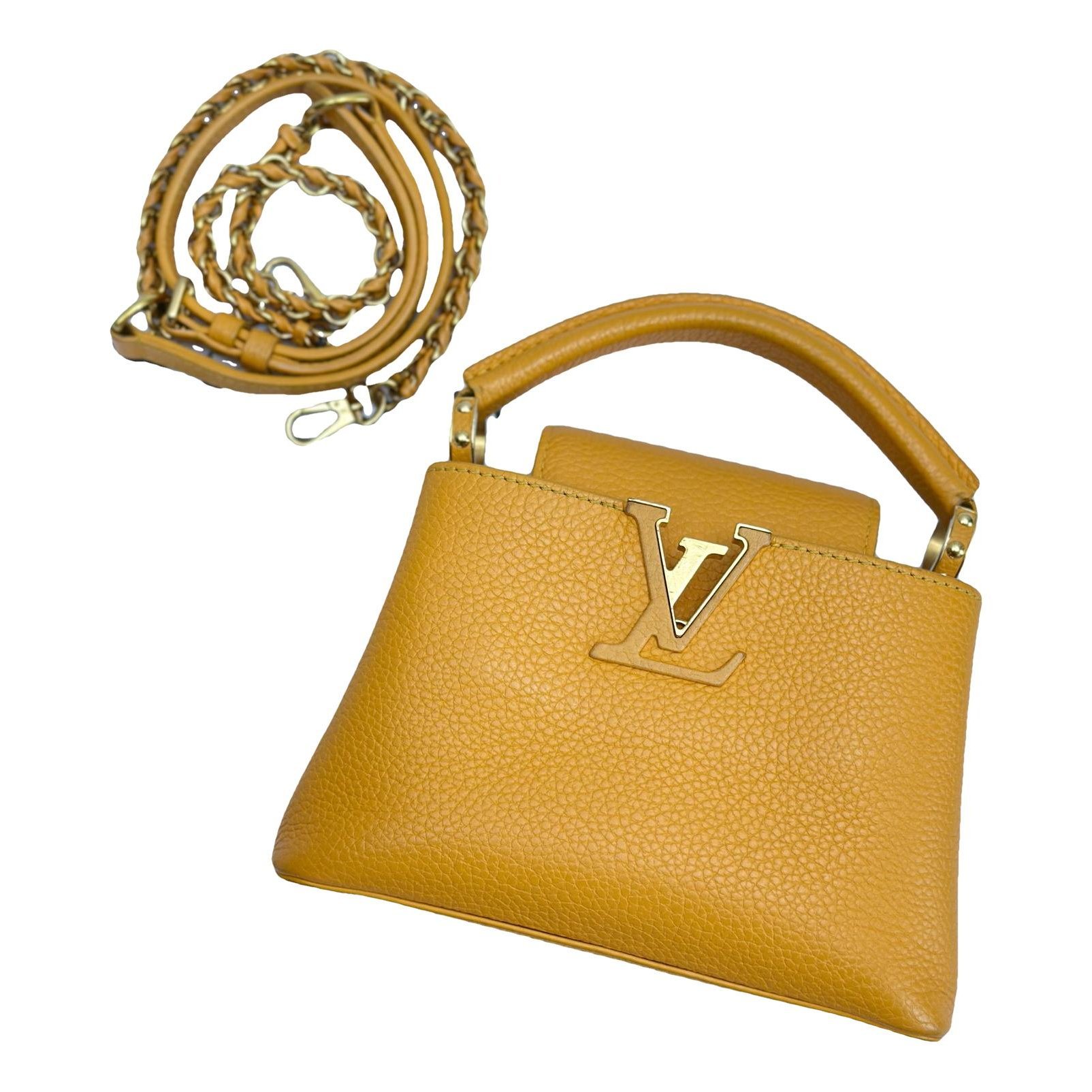 Capucines leather handbag