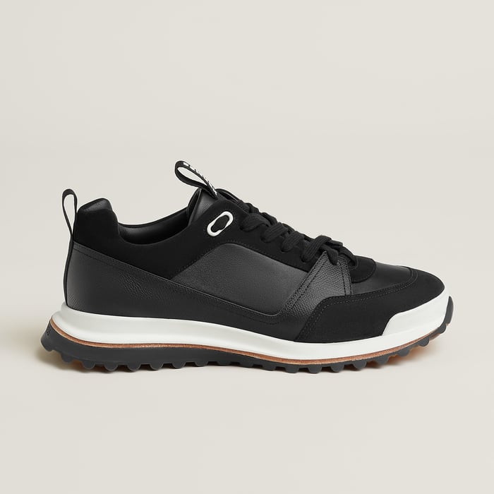 Noir Leader Sneaker