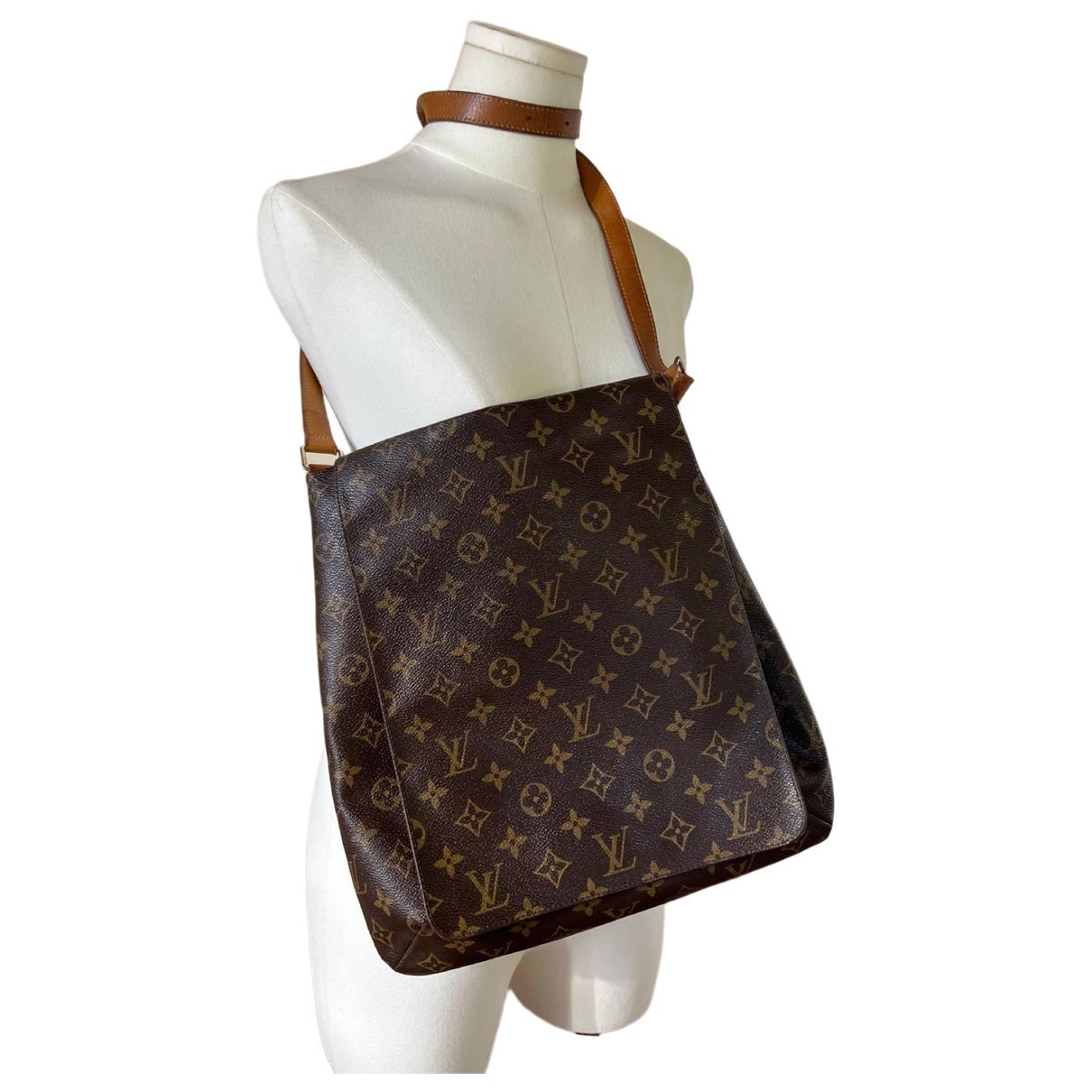Musette leather handbag