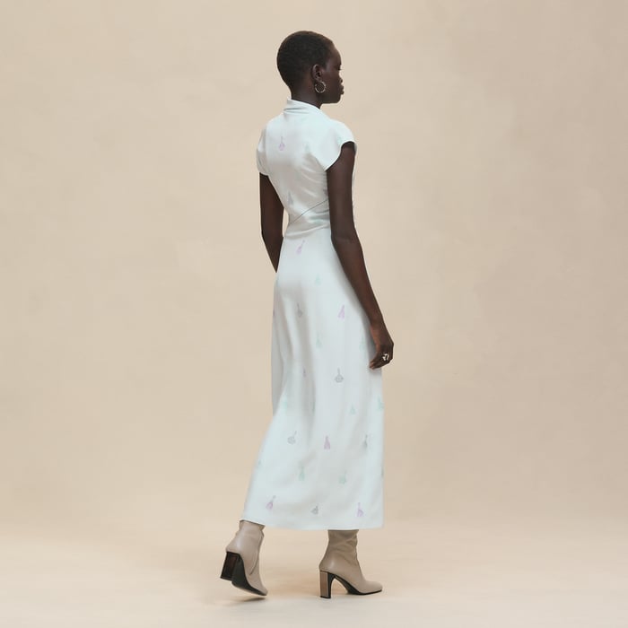 Vert Embrun Embroidered Slanted Dress