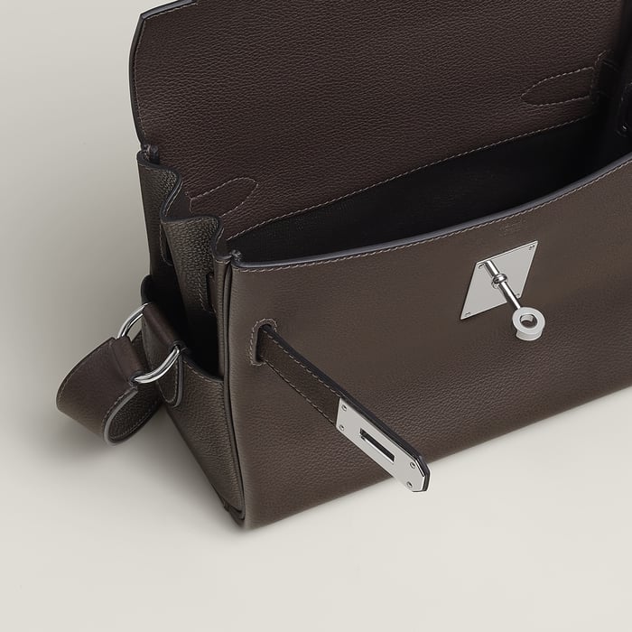 Ébène Kelly Messenger Bag