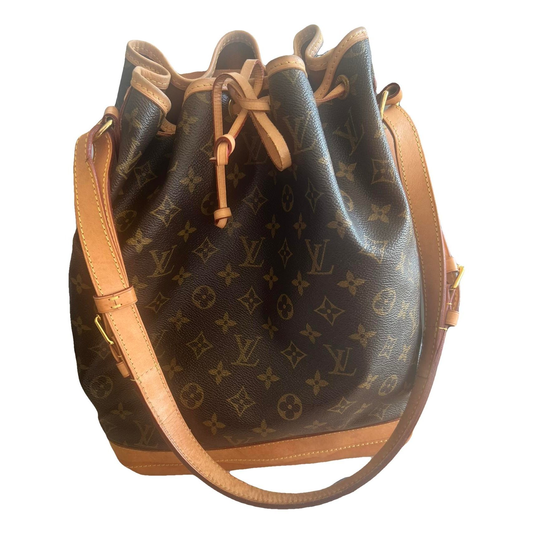 Noé leather handbag