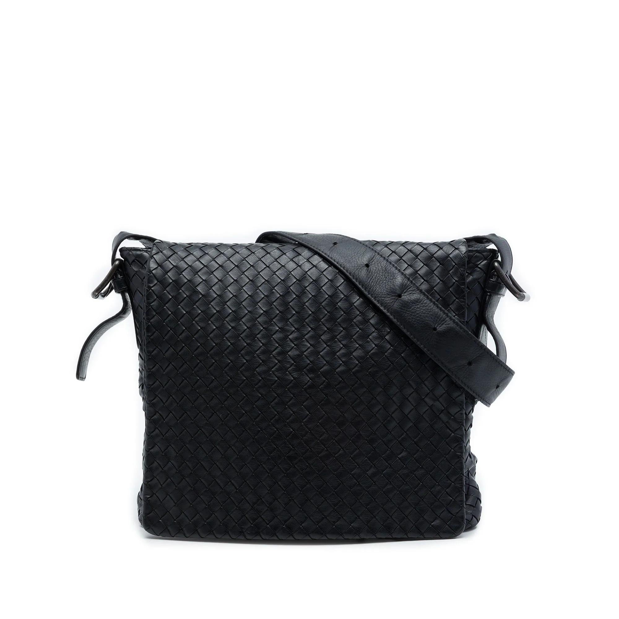 Veneta leather handbag