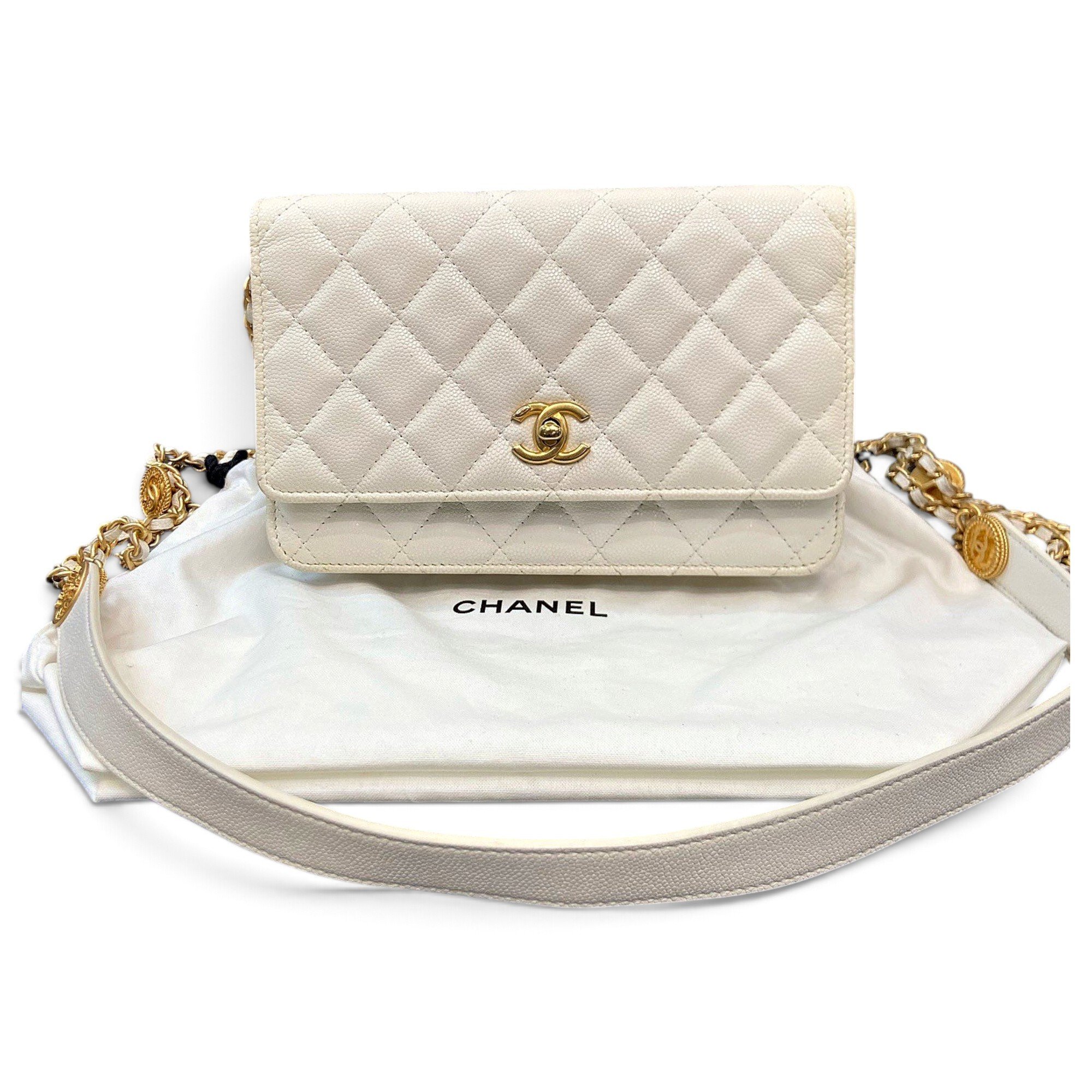 Wallet On Chain Timeless/Classique leather crossbody bag