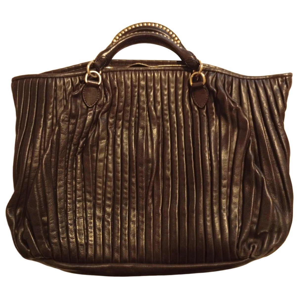 Matelassé leather handbag