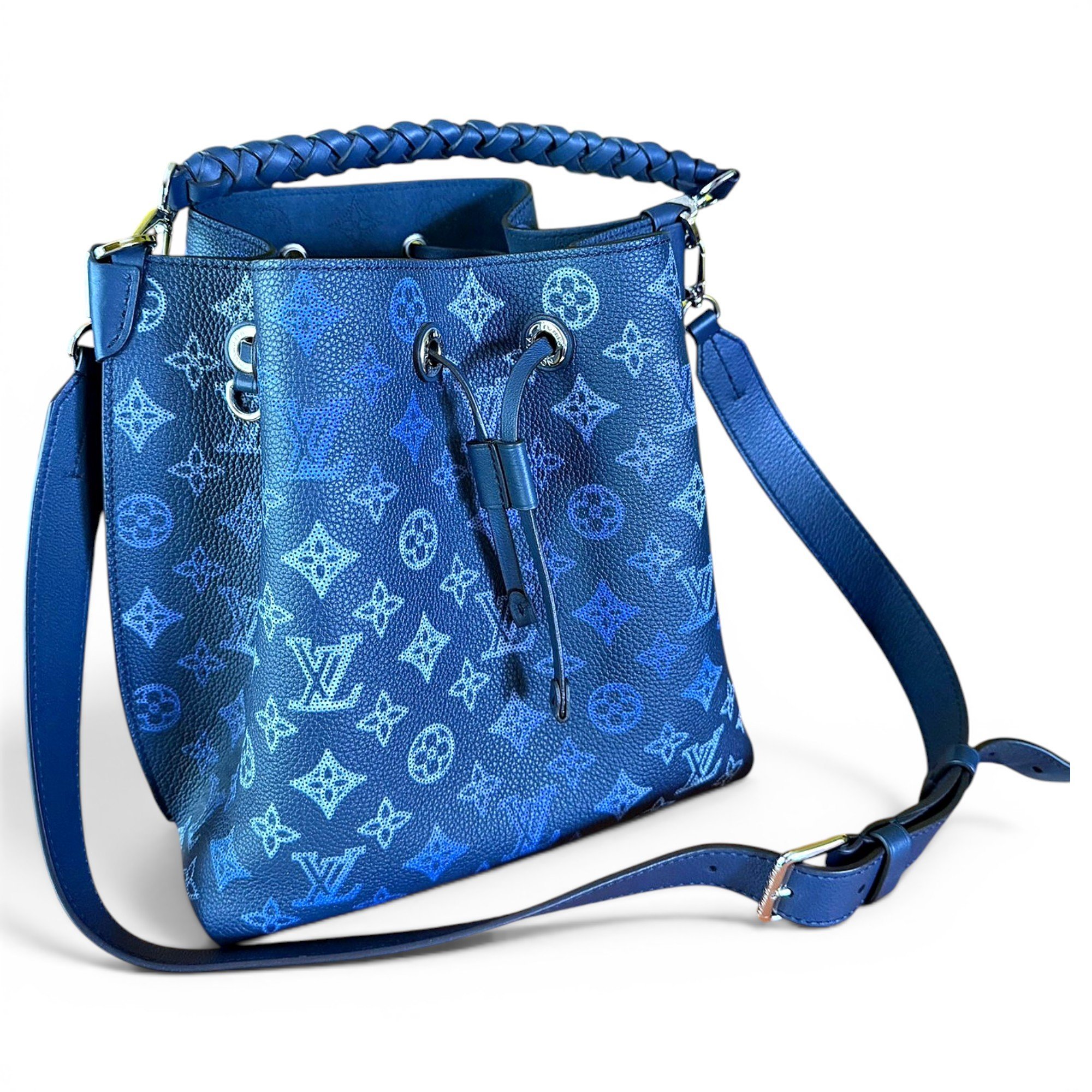 Louis Vuitton Mahina leather handbag
