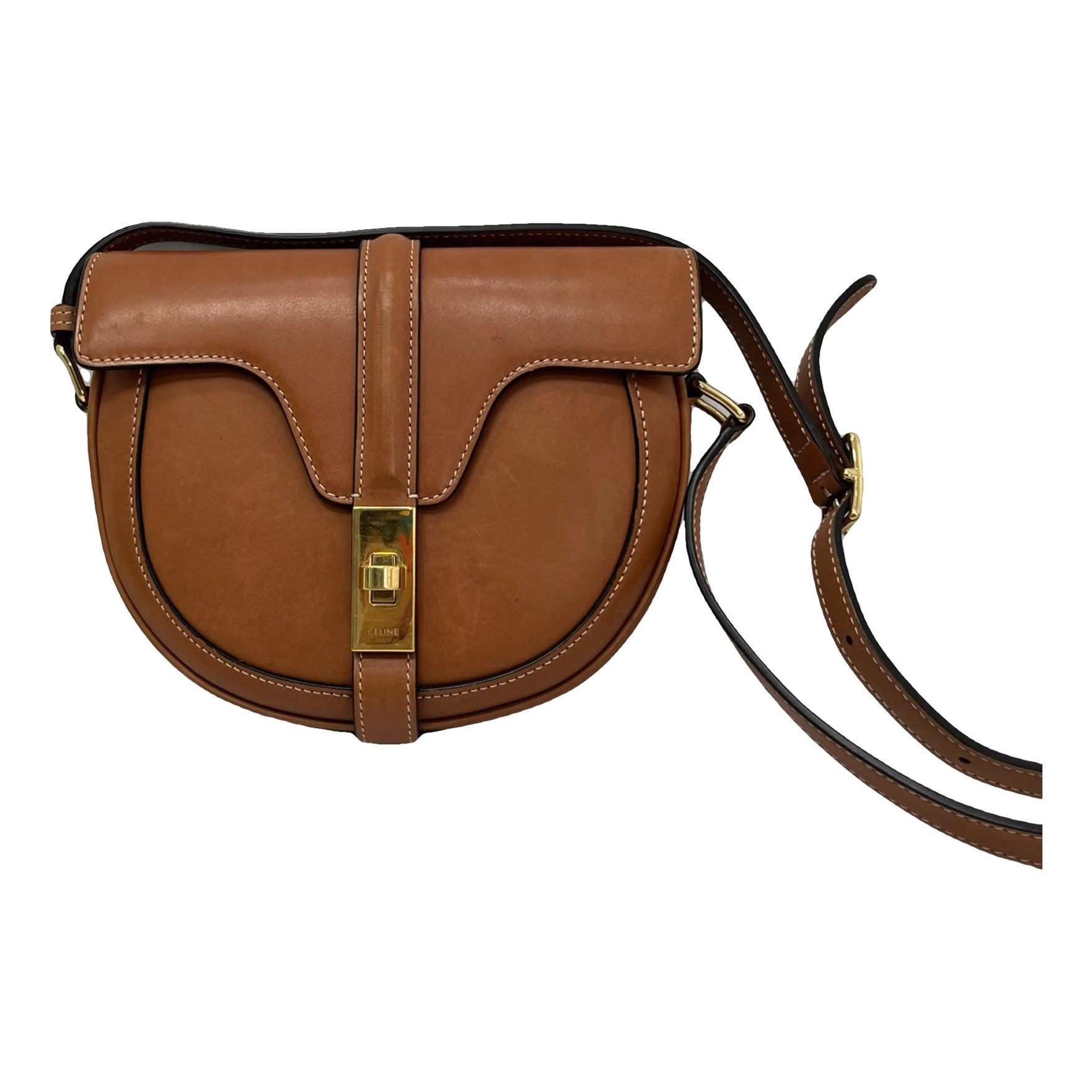 SAC 16 BESACE leather crossbody bag