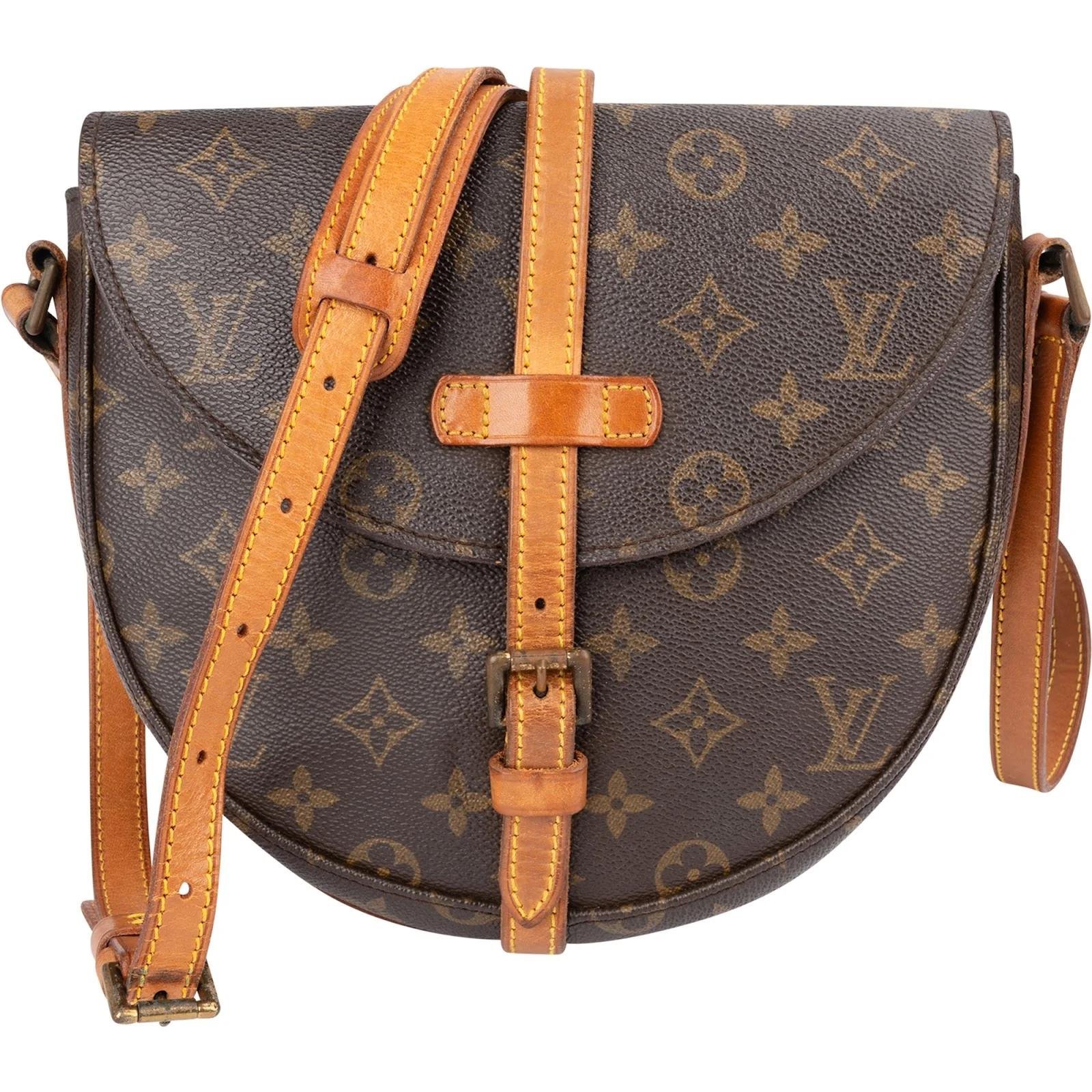 Chantilly leather crossbody bag