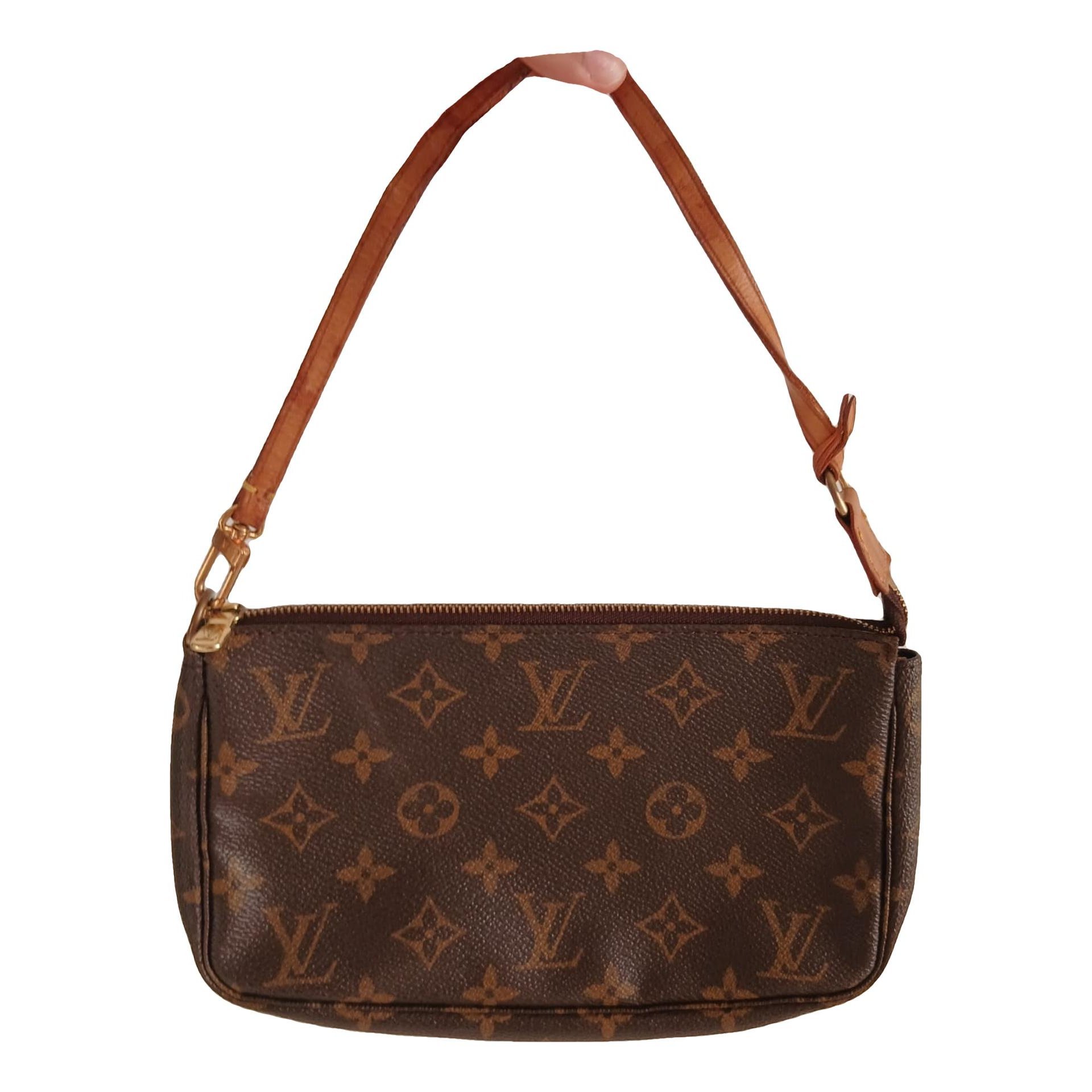 Pochette Accessoire leather handbag