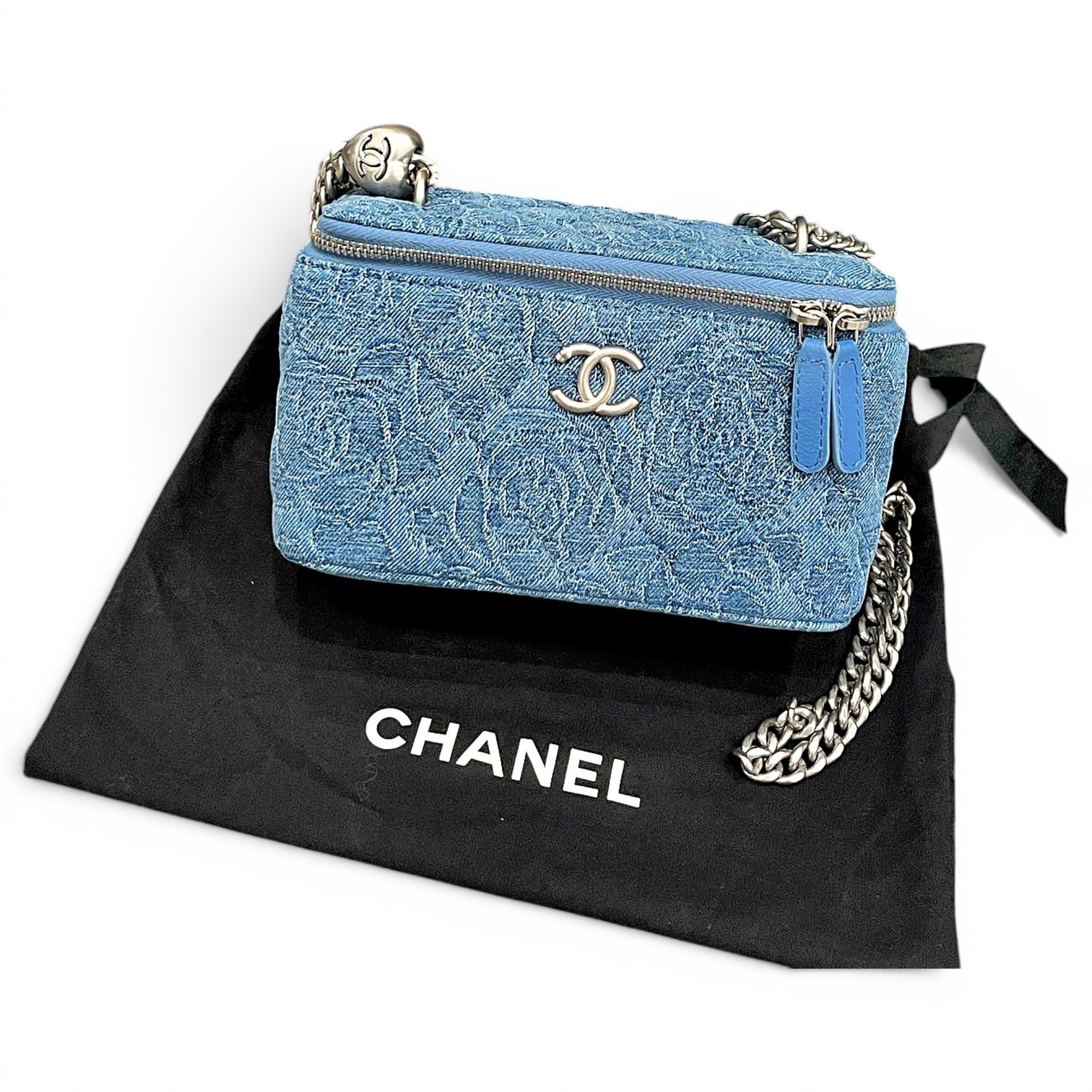 Trendy CC Vanity cloth handbag