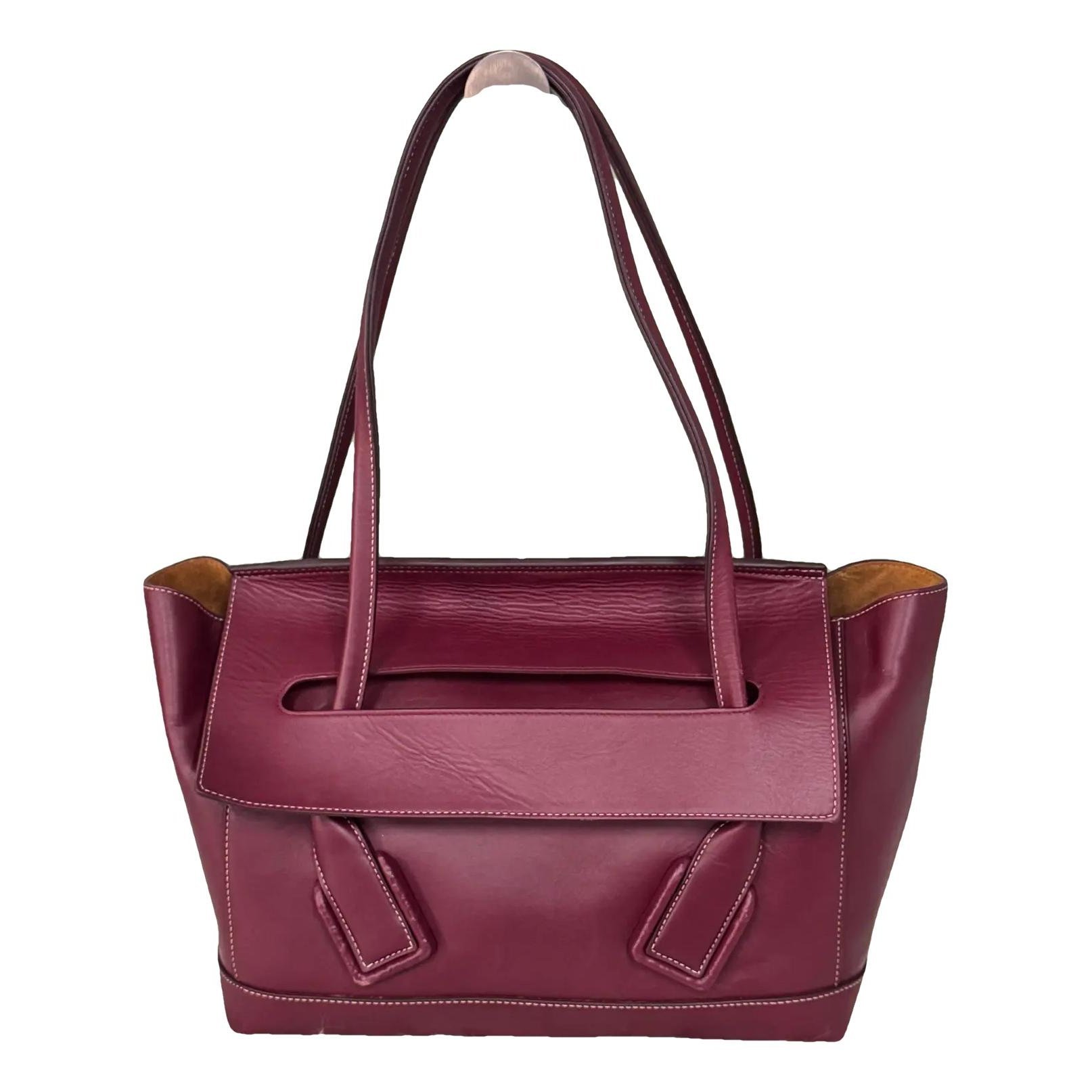 Leather handbag